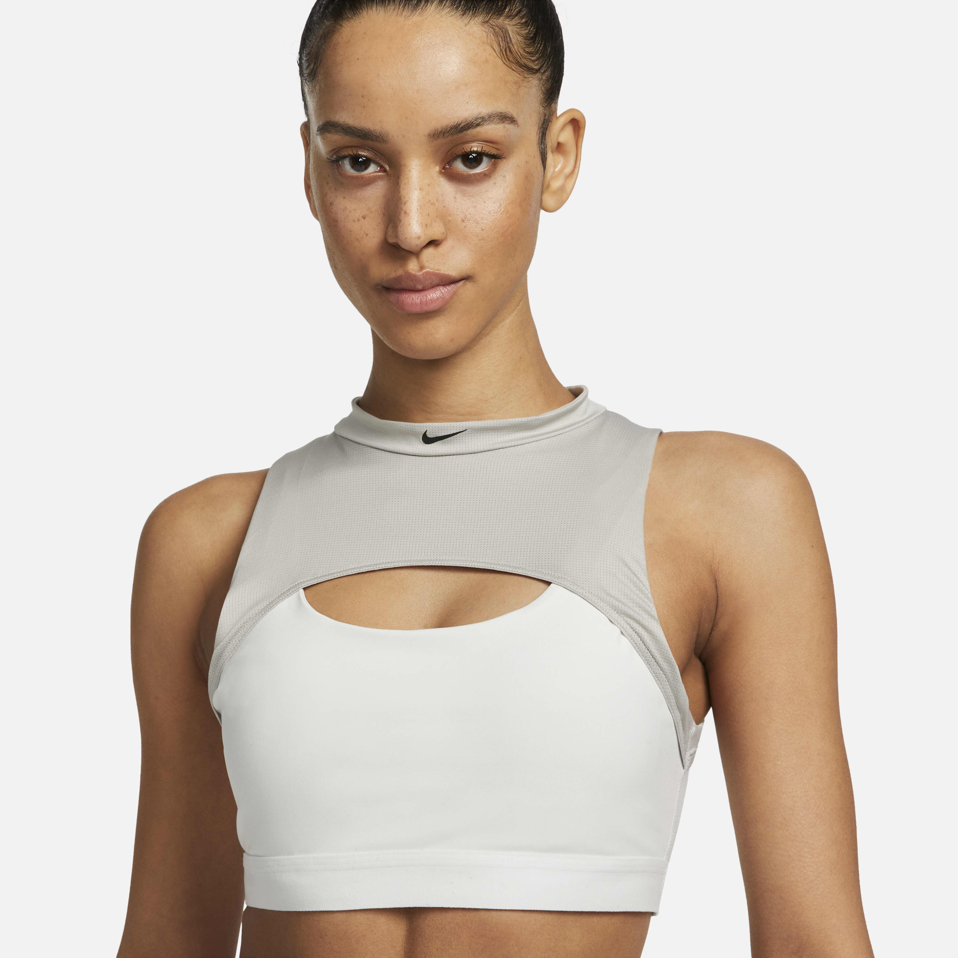 Nike Indy Mini Mock-neck image number 2