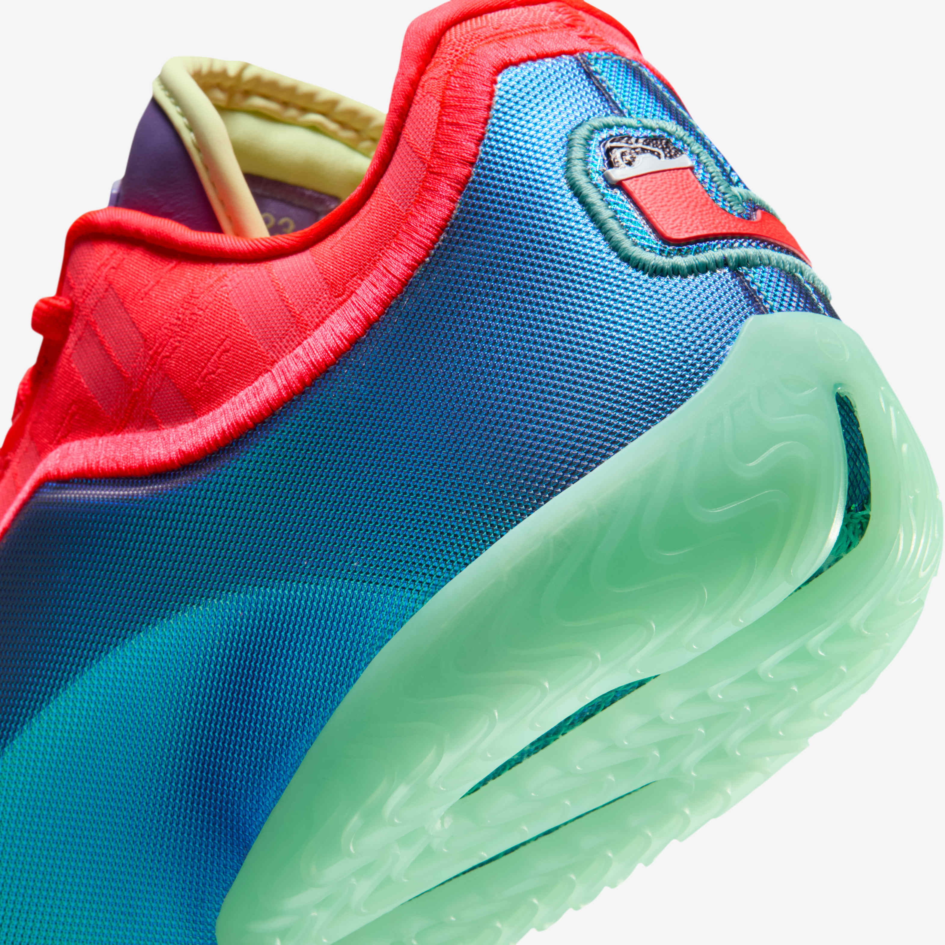 LeBron XXIII 'Honour The King' image number 7