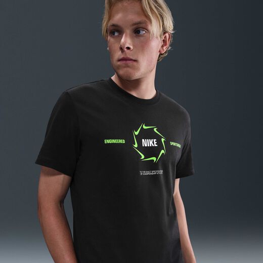 نايكي سبورتسوير