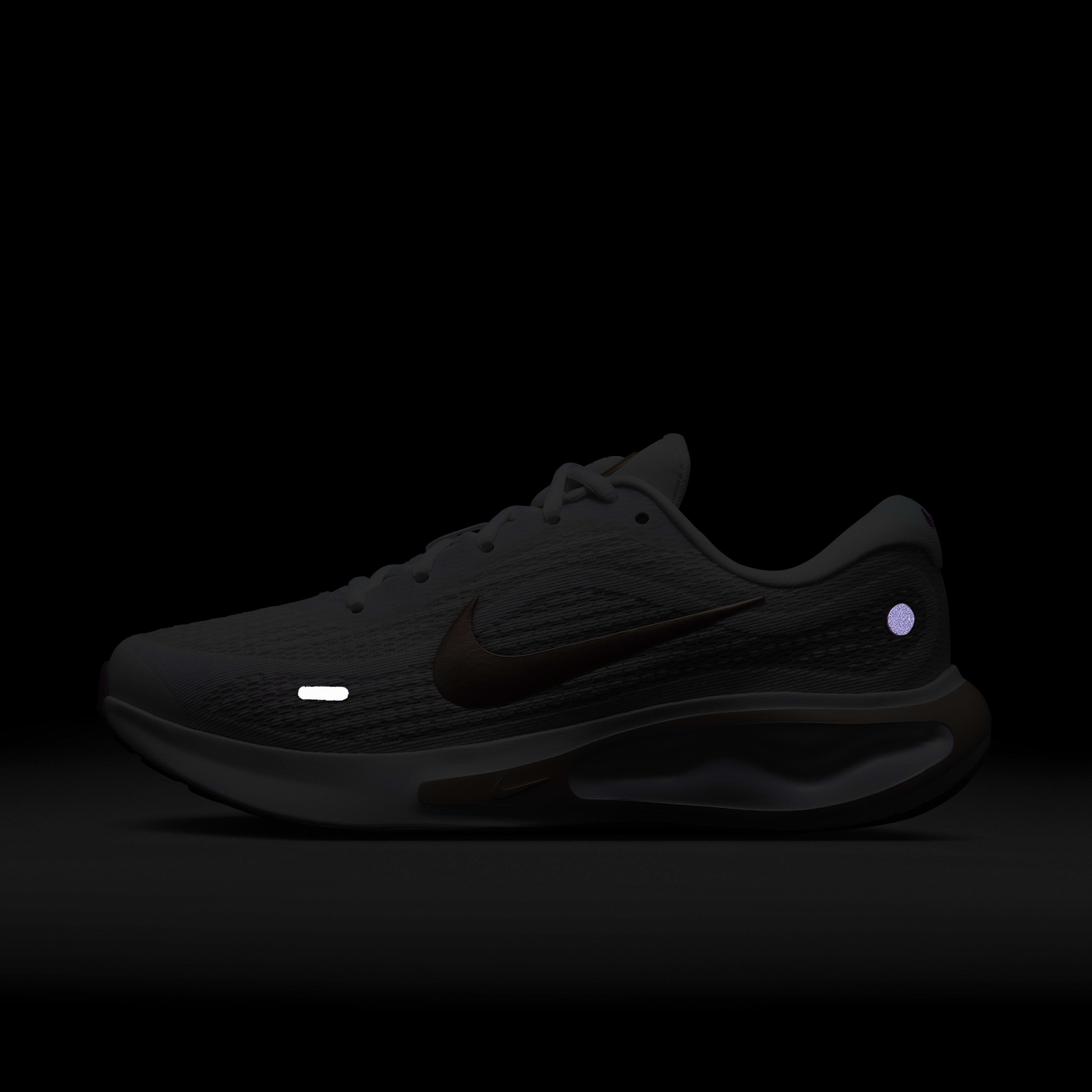 نايكي جيرني رن image number 9