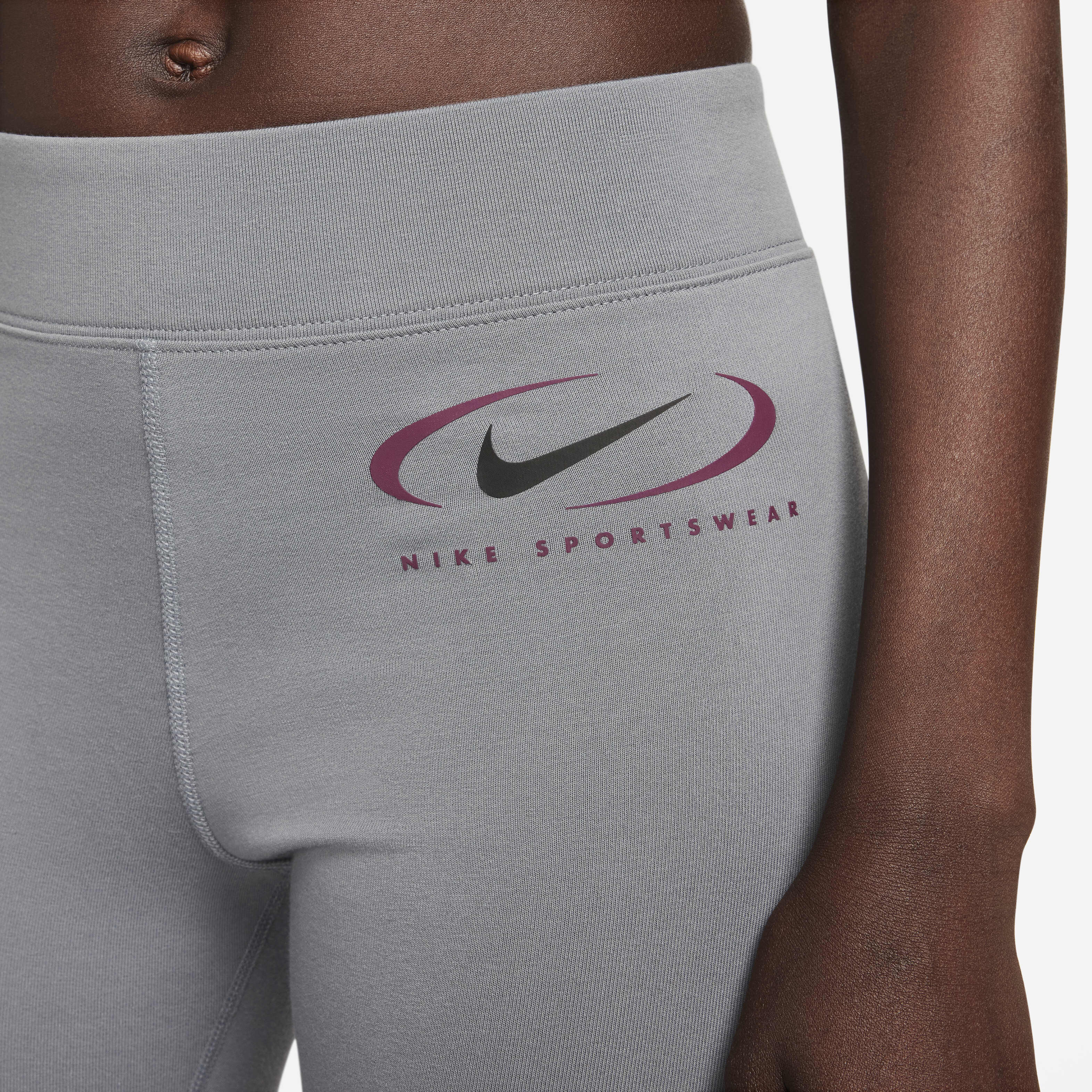 نايكي سبورتسوير image number 2