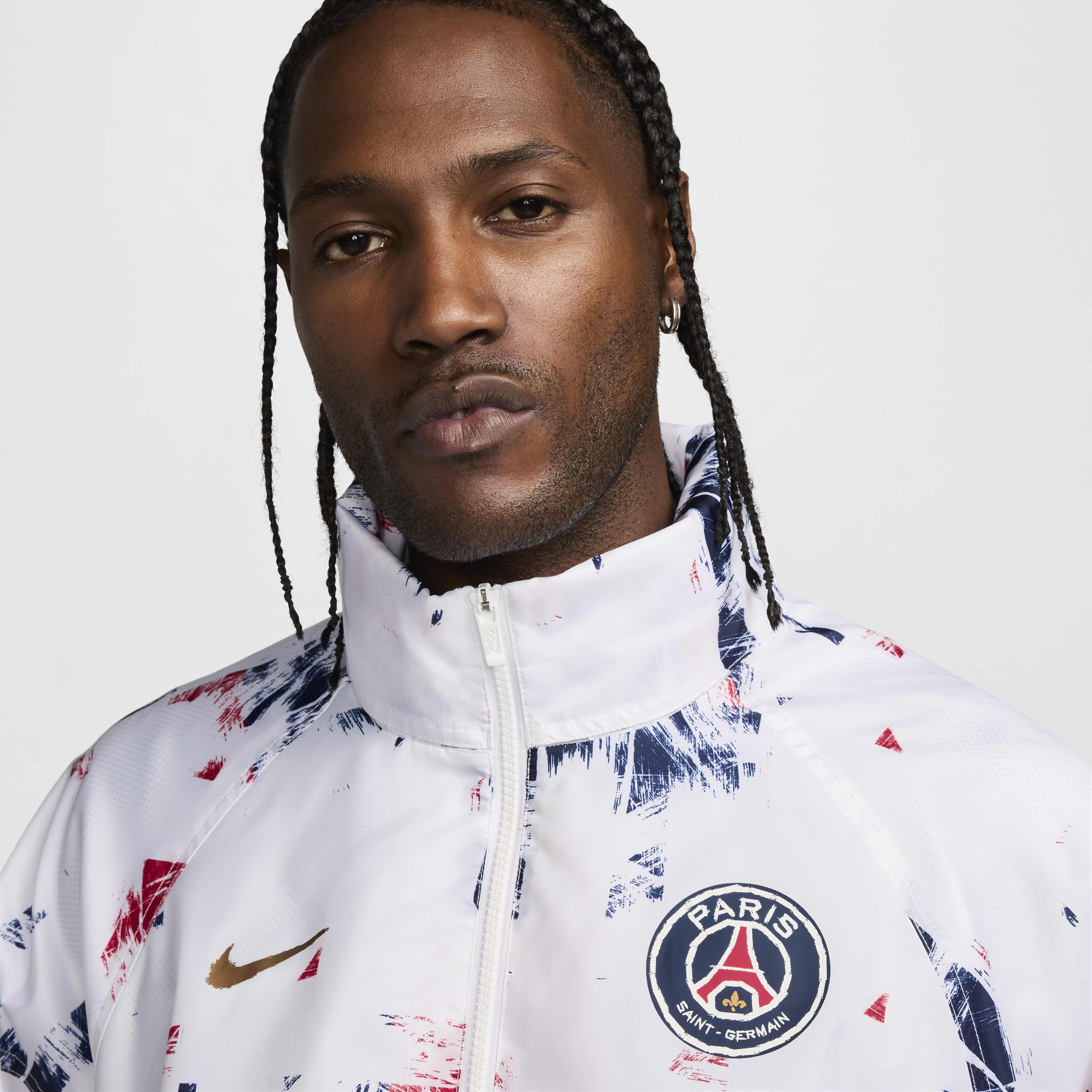 Paris Saint-Germain Windrunner image number 2