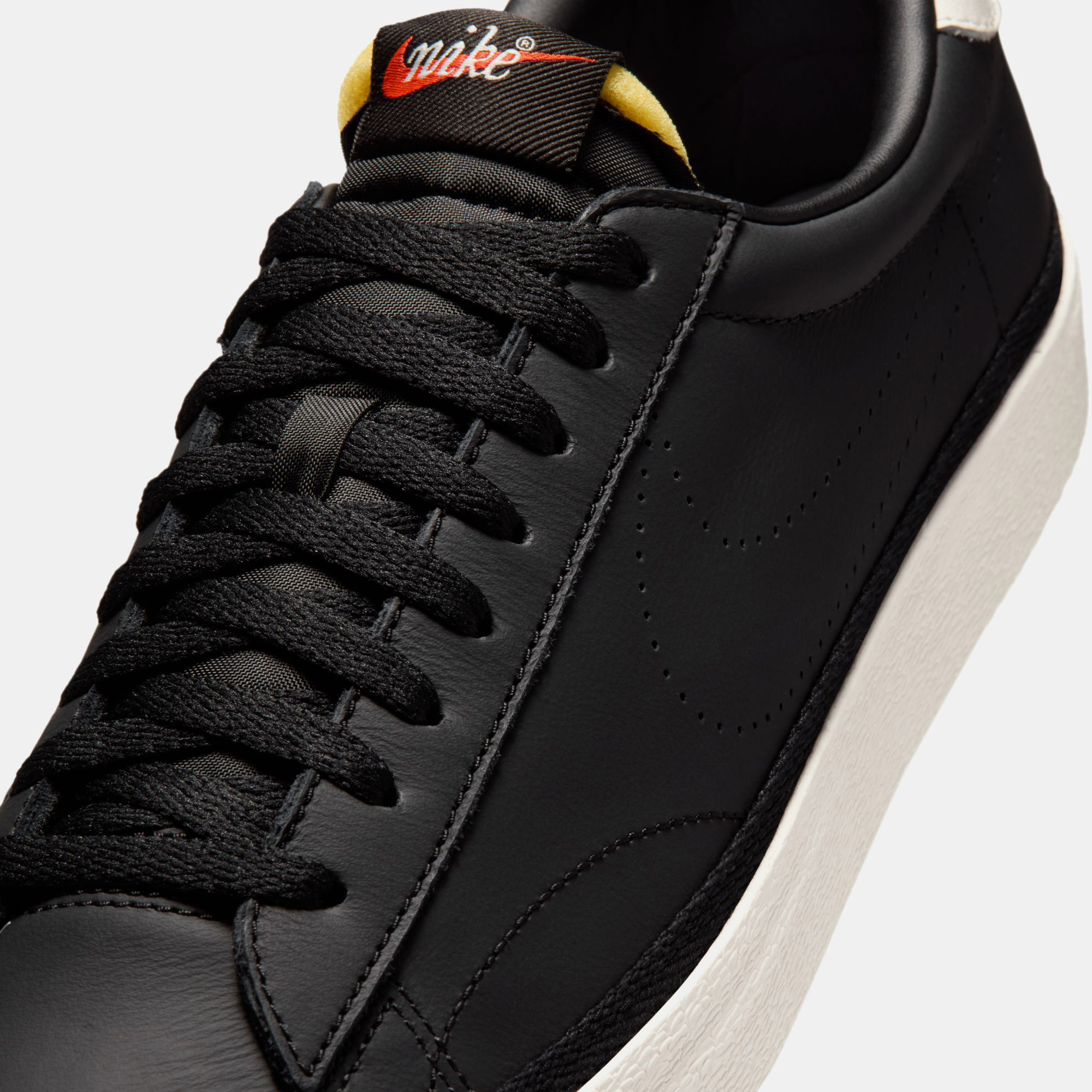 Nike Tennis Classic image number 8