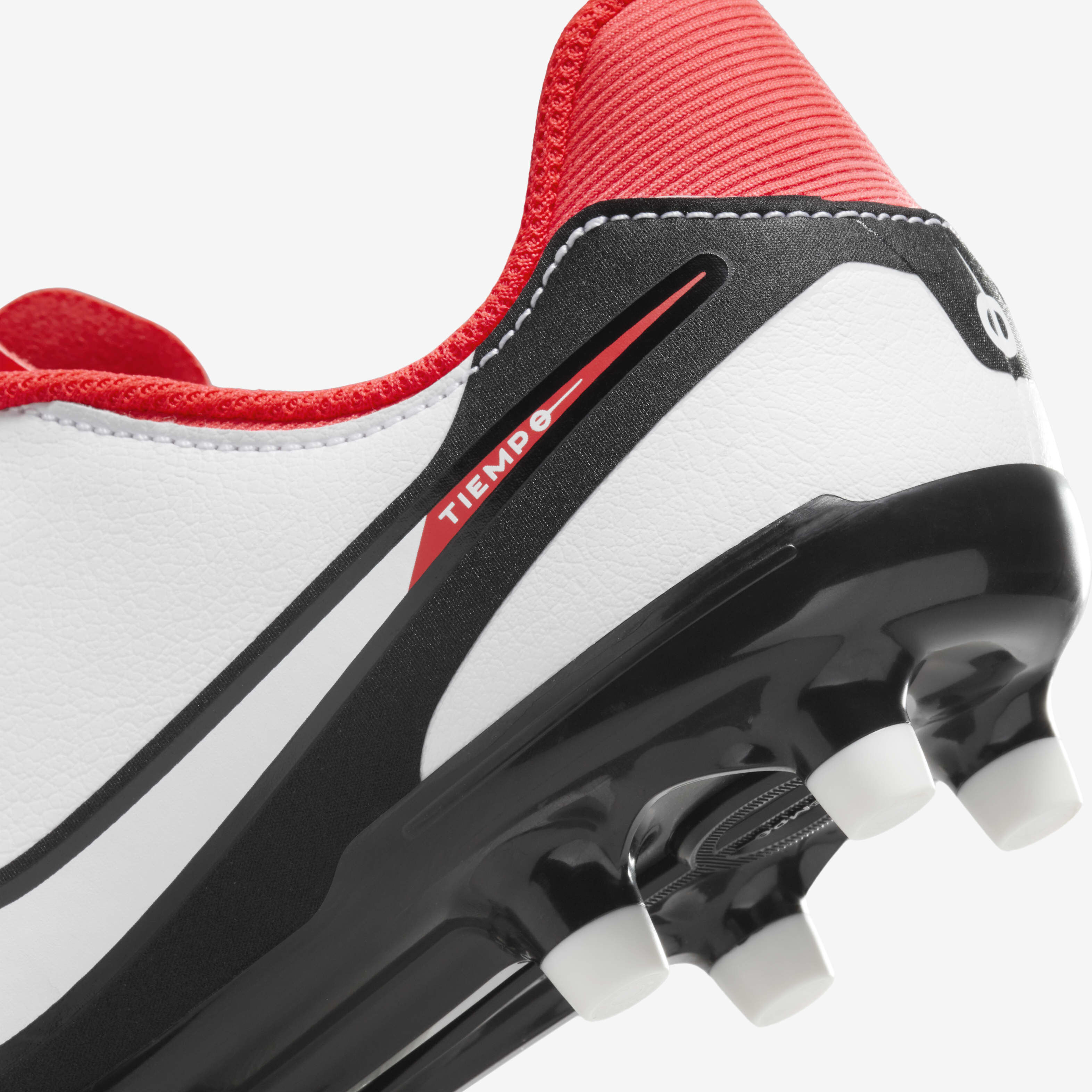 Nike Jr. Tiempo Legend 10 Academy image number 8