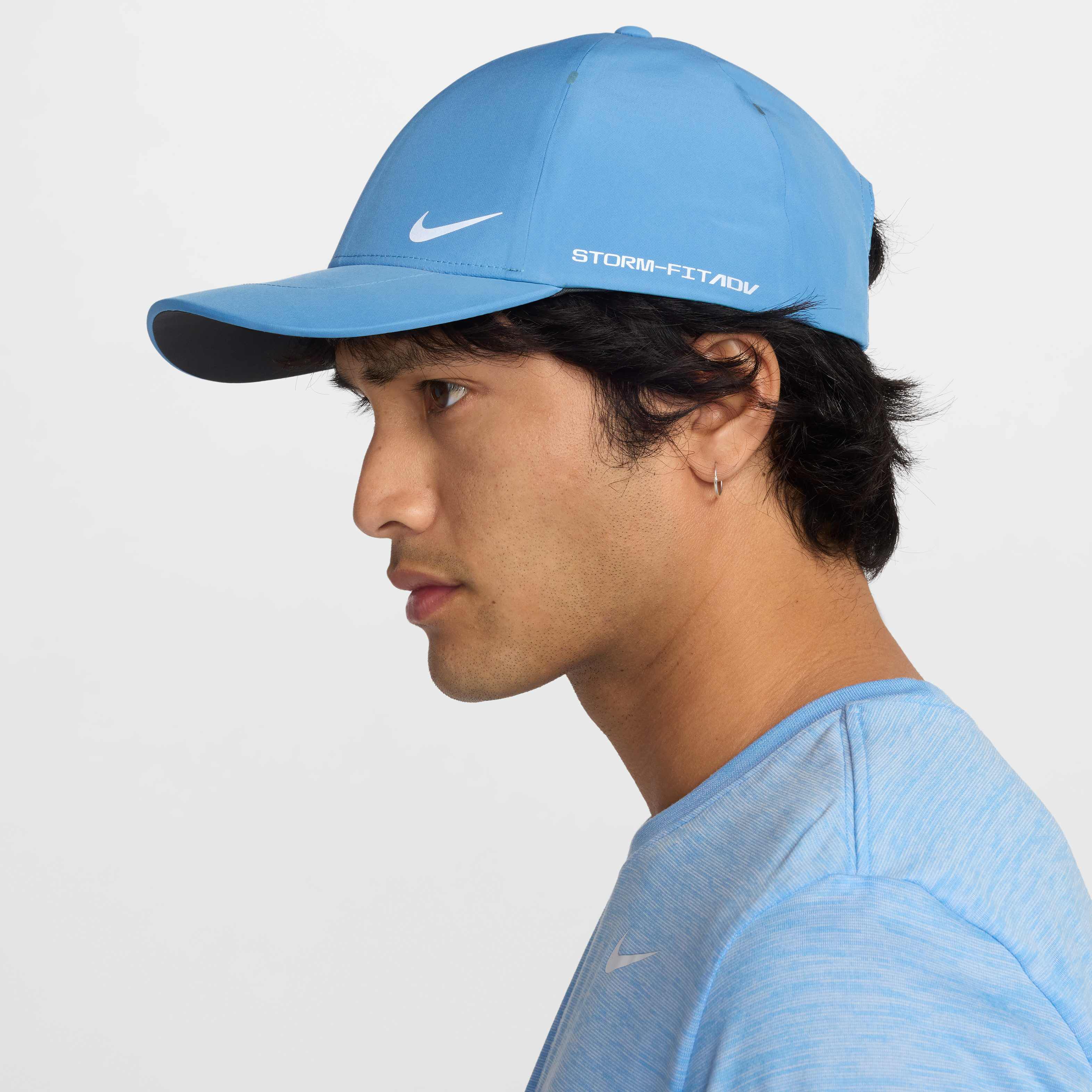 Nike Storm-FIT ADV Club image number 3