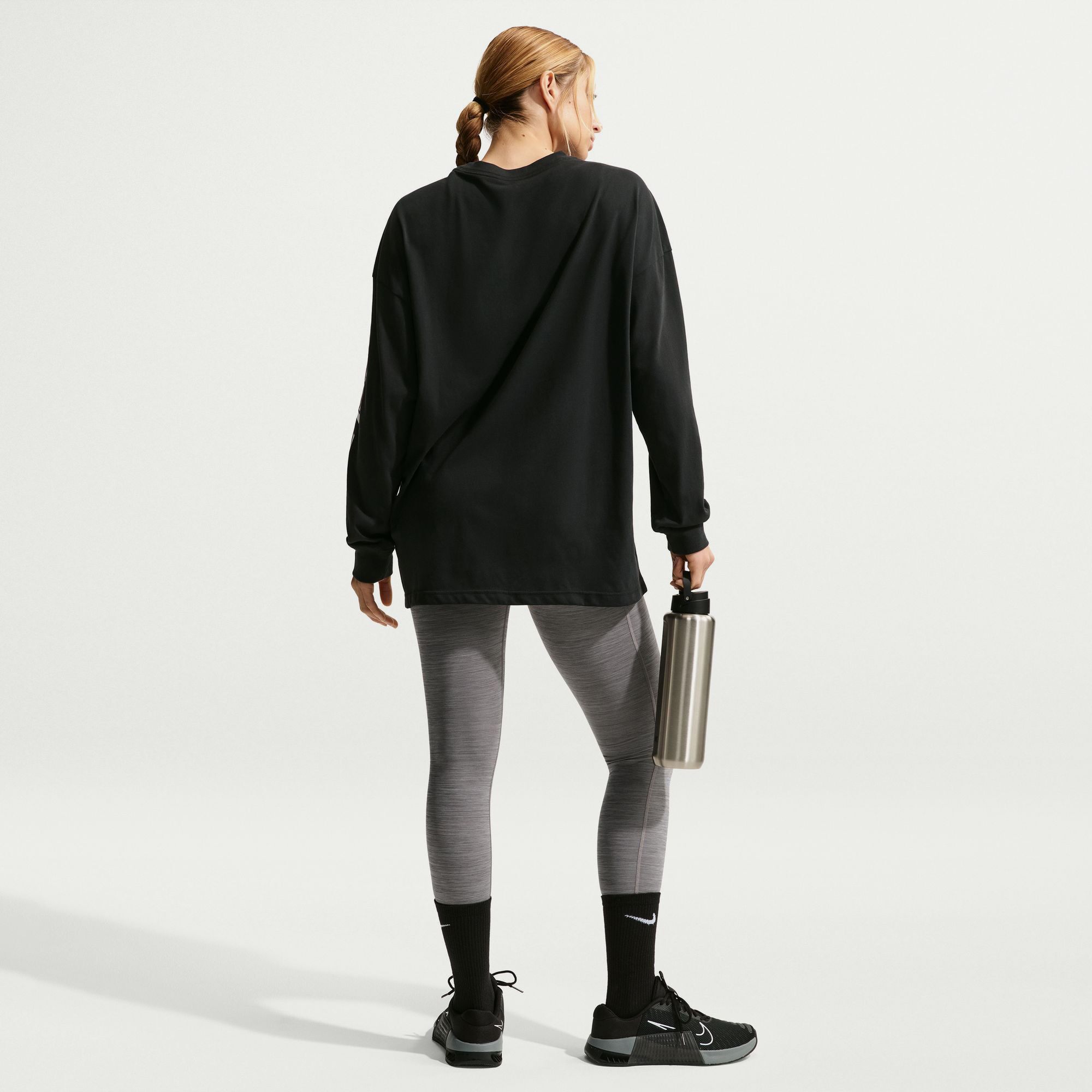 Nike Pro image number 1