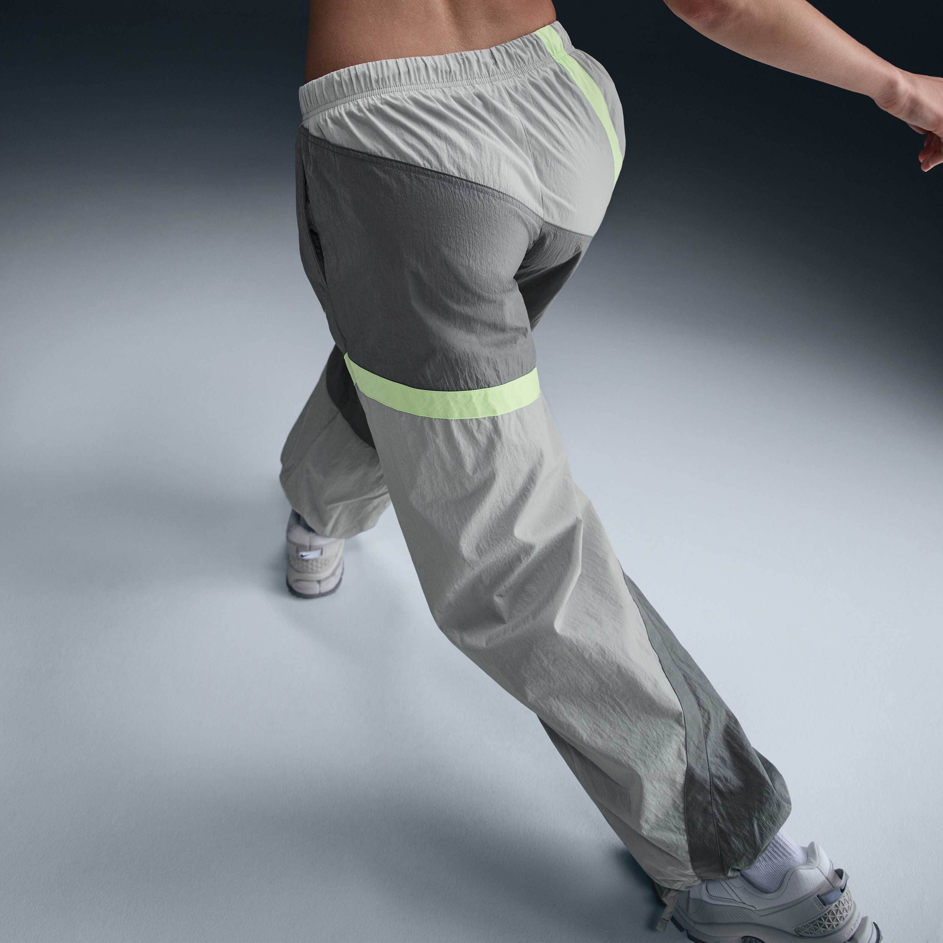 نايكي سبورتسوير ستريت image number 2