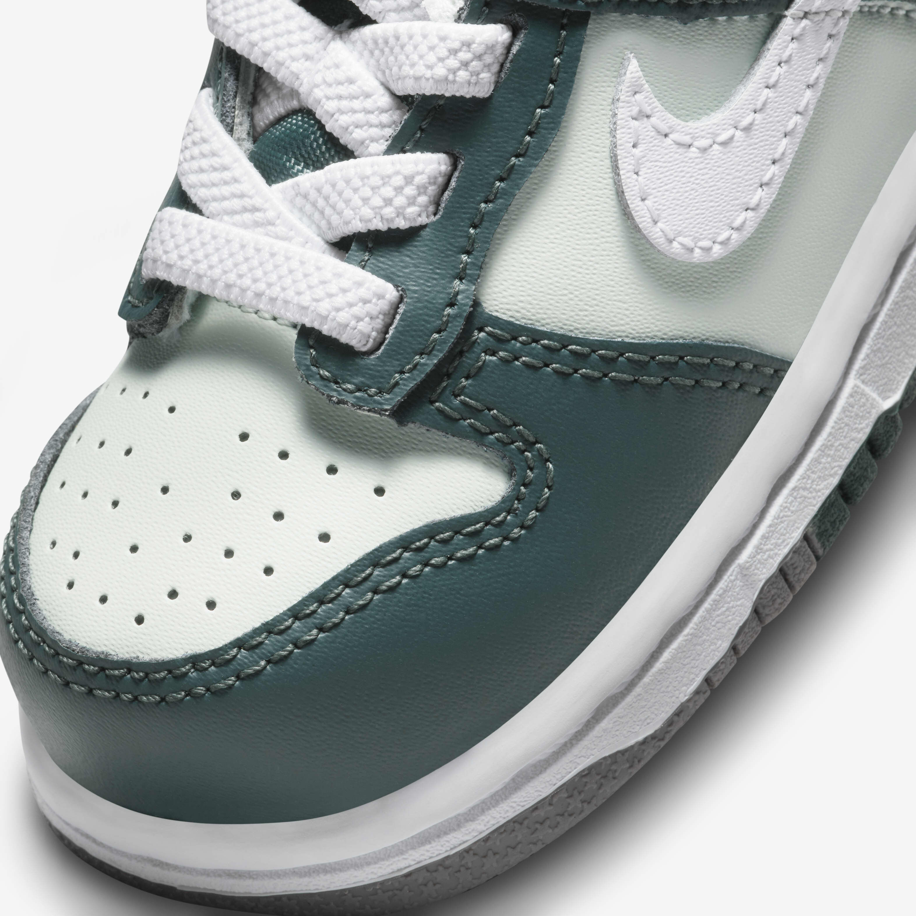Nike Dunk Low image number 6