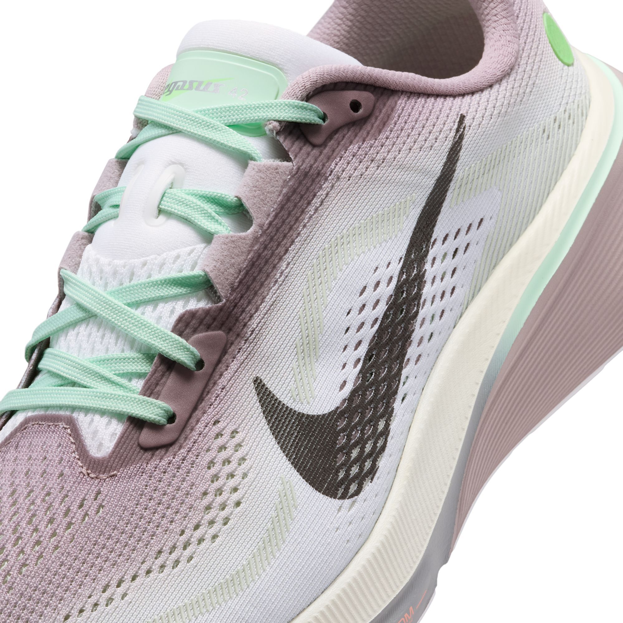 Nike Pegasus 42 image number 8