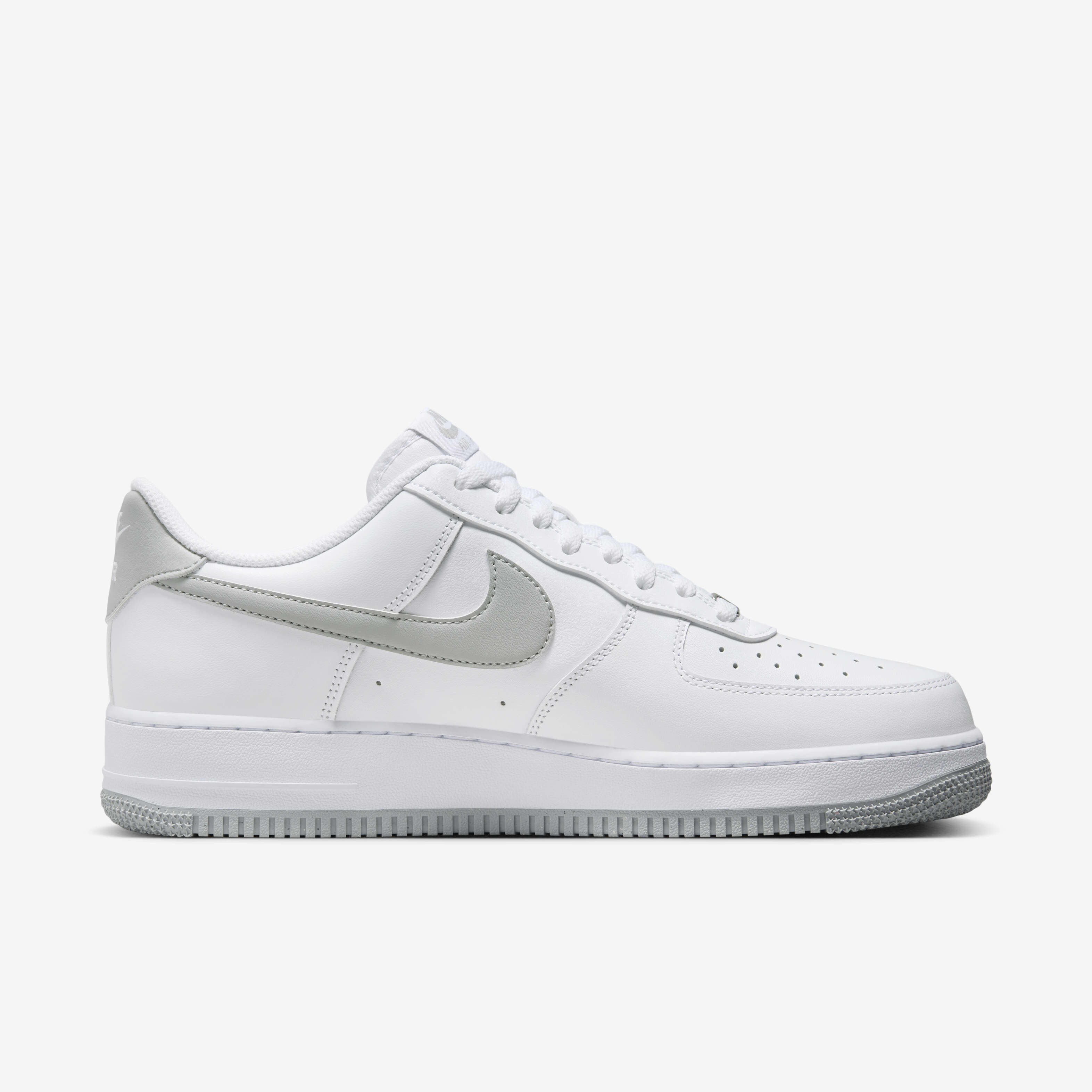 Nike Air Force 1 '07 image number 2