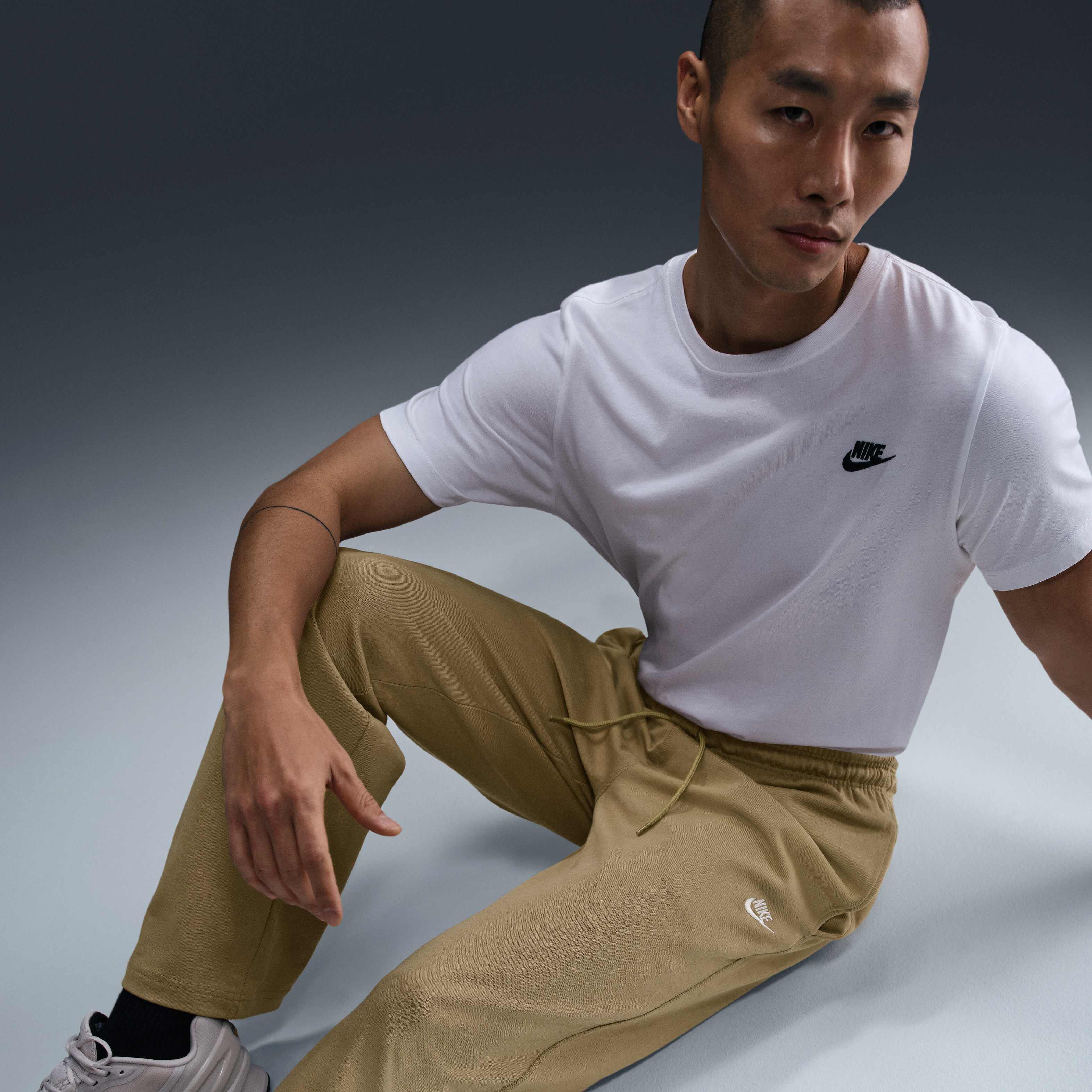 نايكي سبورتسوير كلوب image number 4