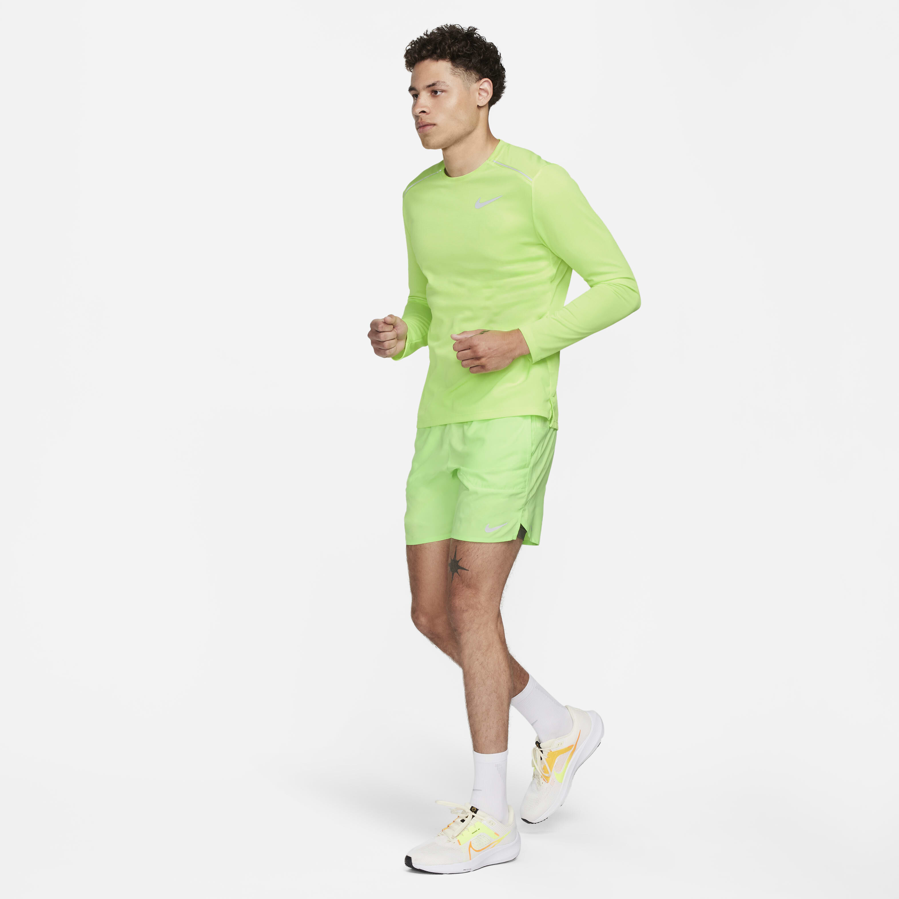 Nike Stride image number 7
