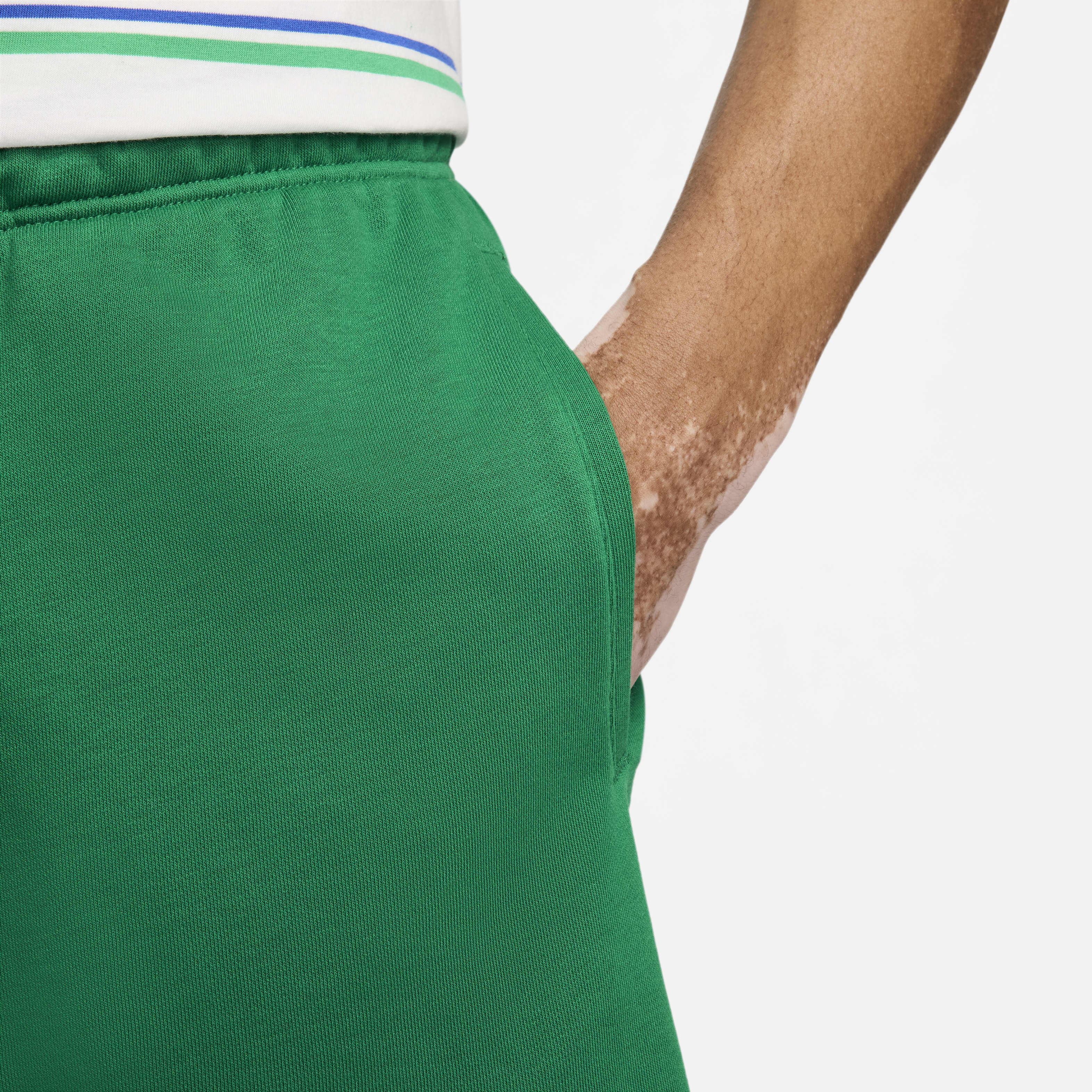 Nike Sportswear Club image number 3