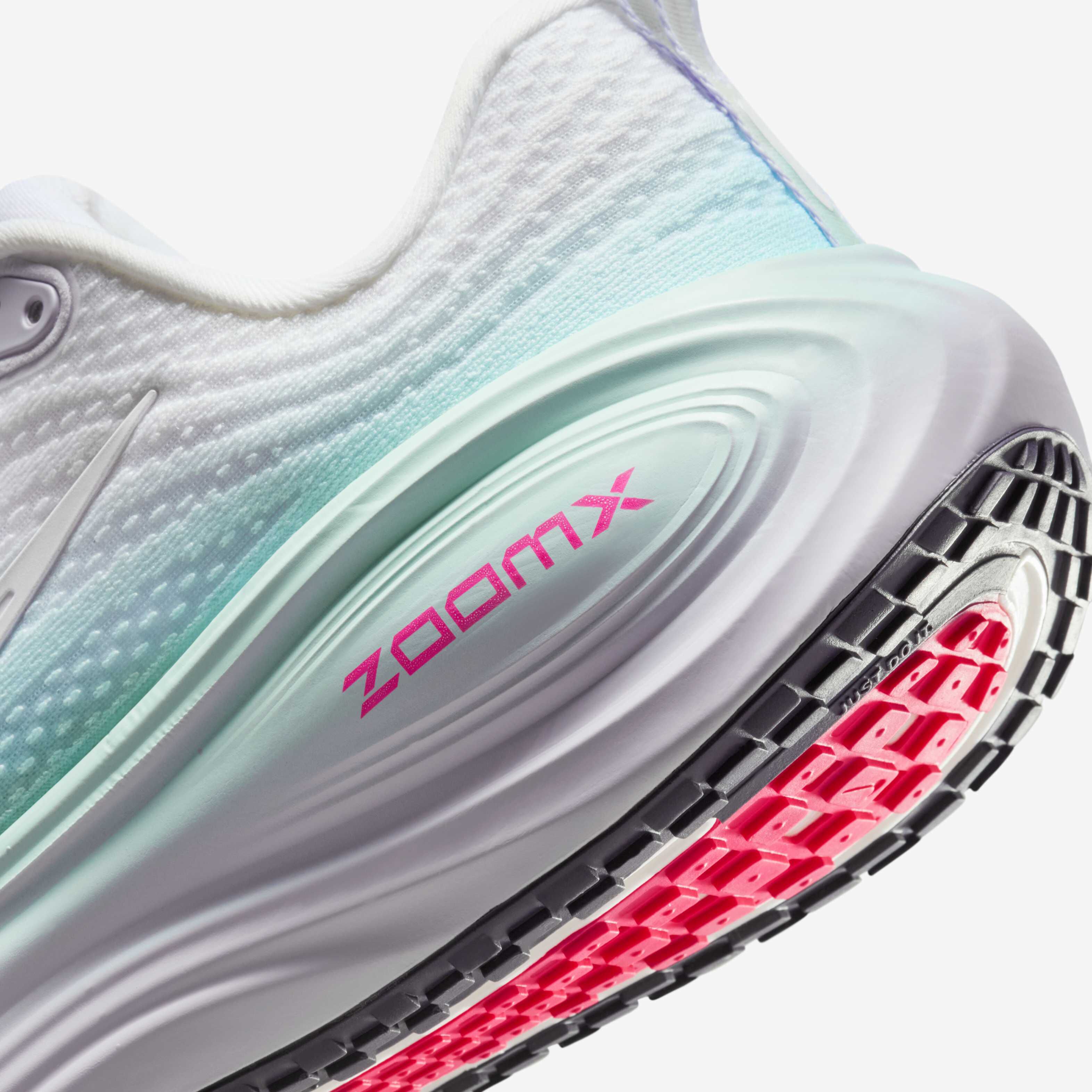 نايكي فوميرو بلس image number 7