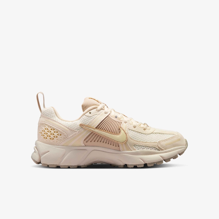 Nike Vomero 5 image number 2 Nike Vomero 5 image number 2