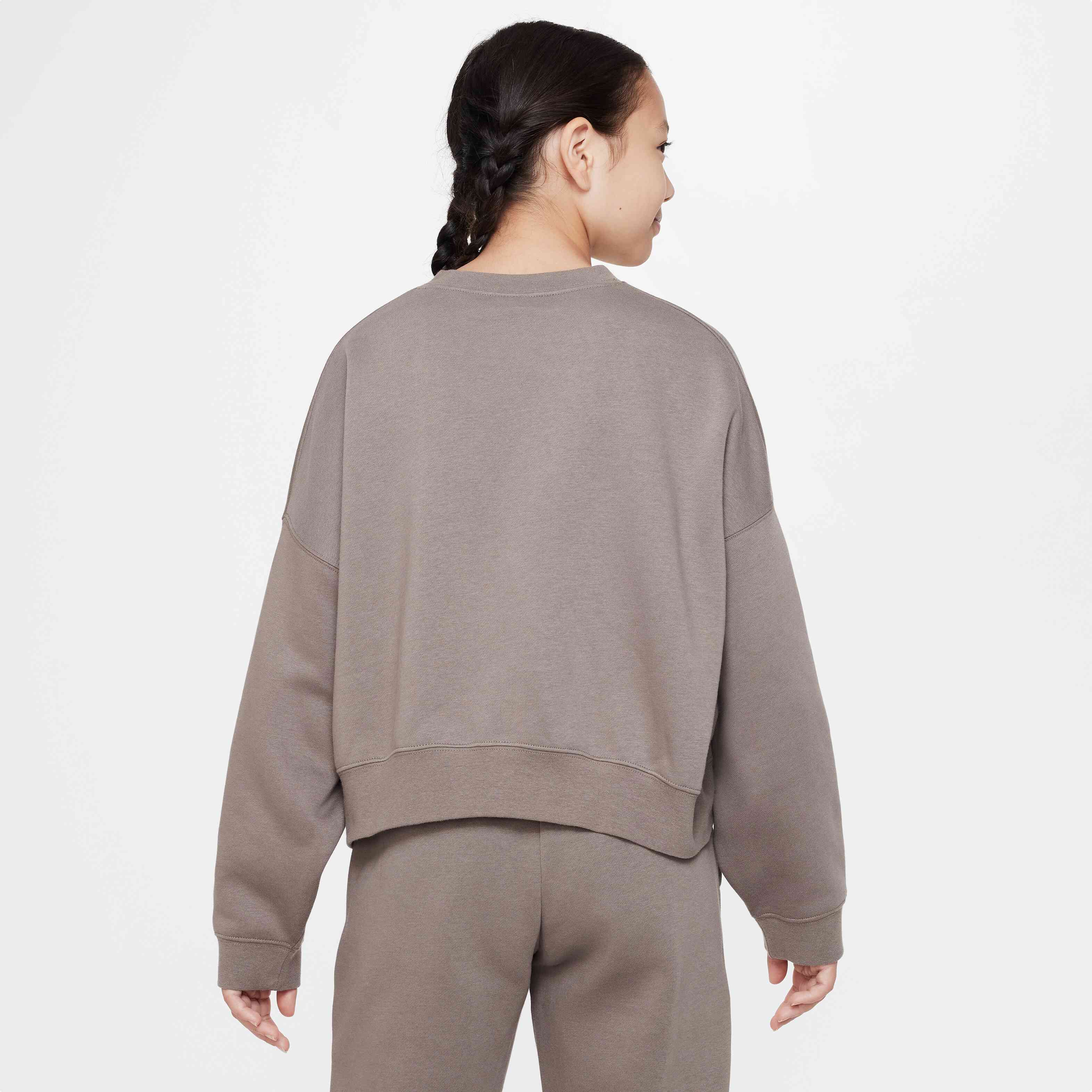 نايكي سبورتسوير image number 1