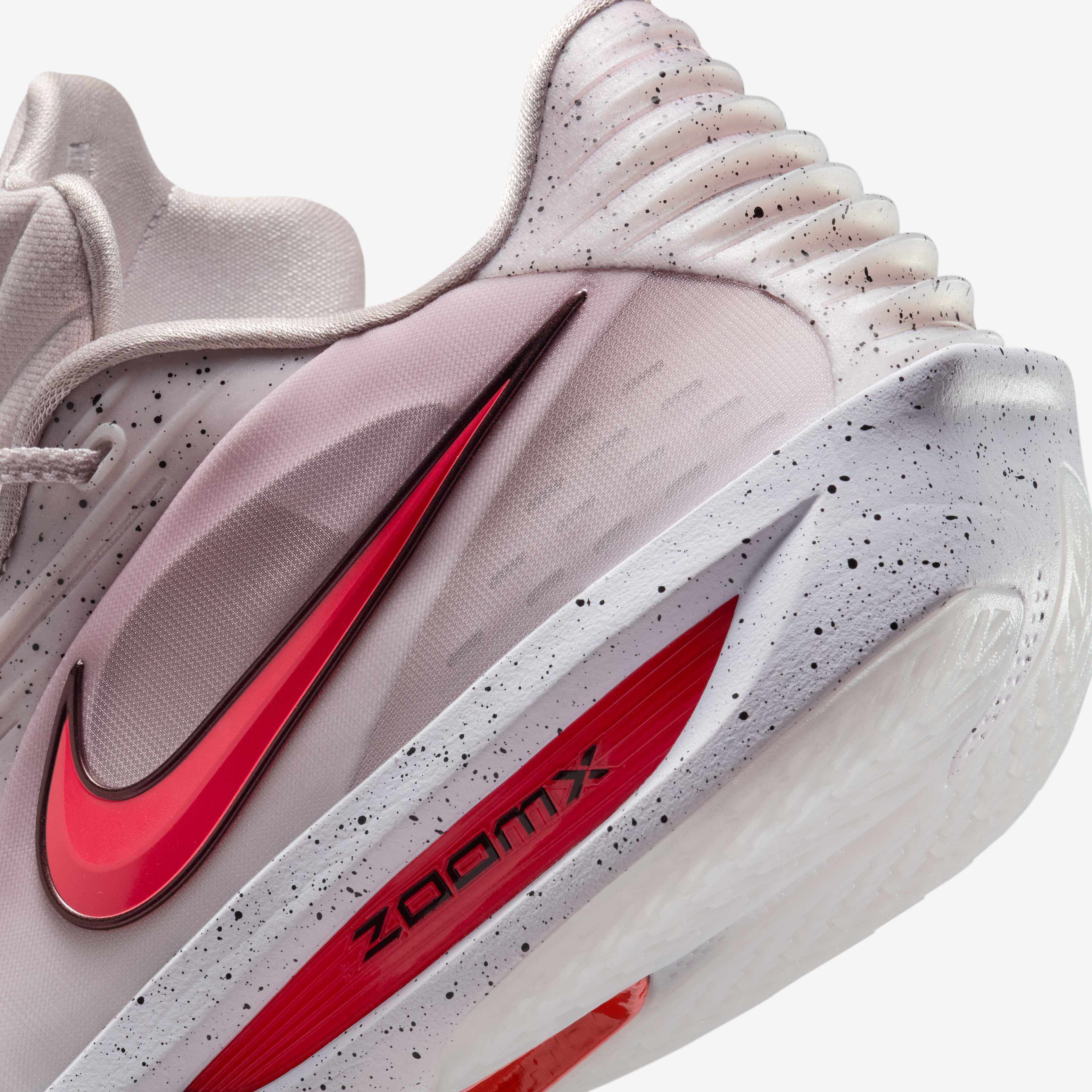 نايكي جي تي كت 3 تربو image number 7