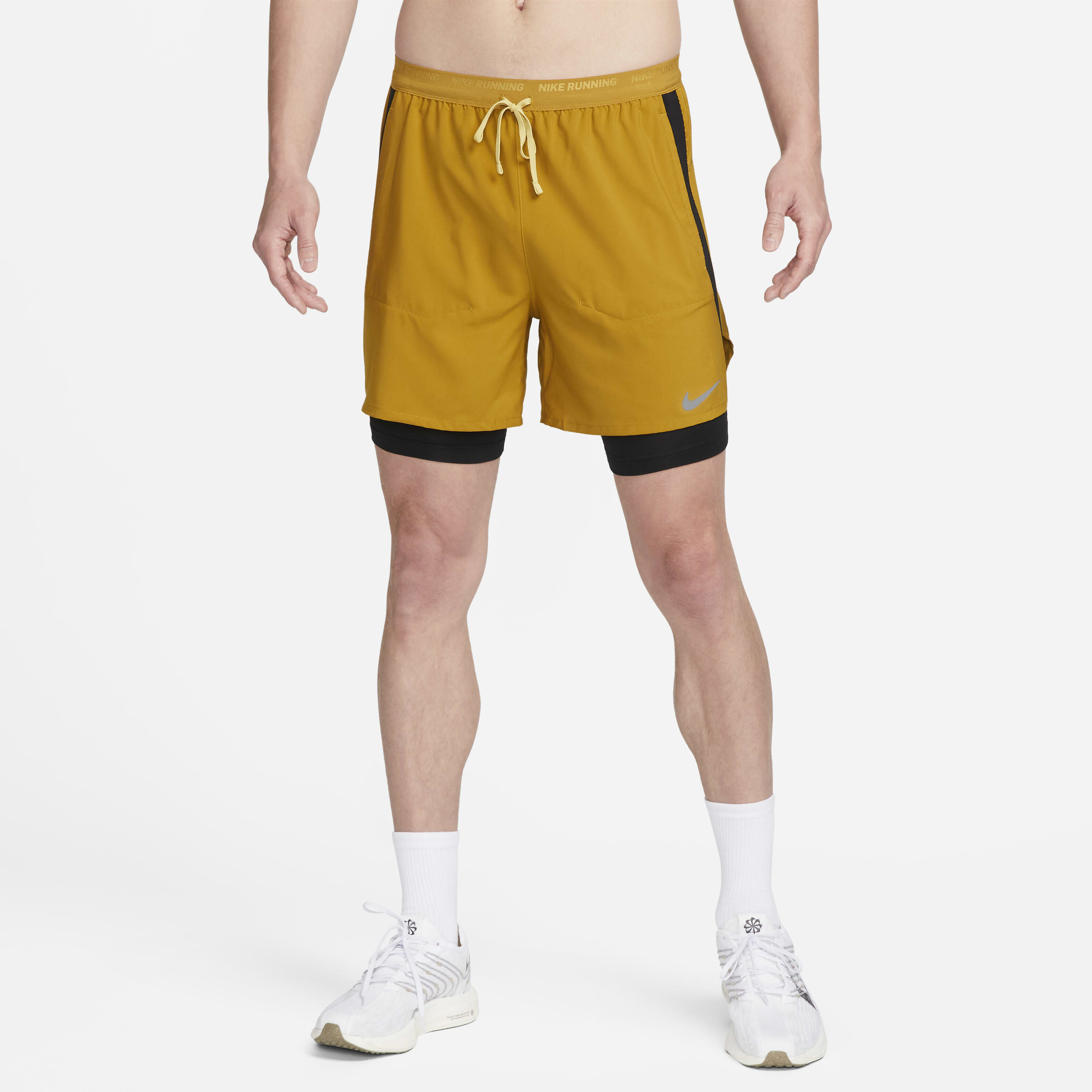 Nike Stride image number 0