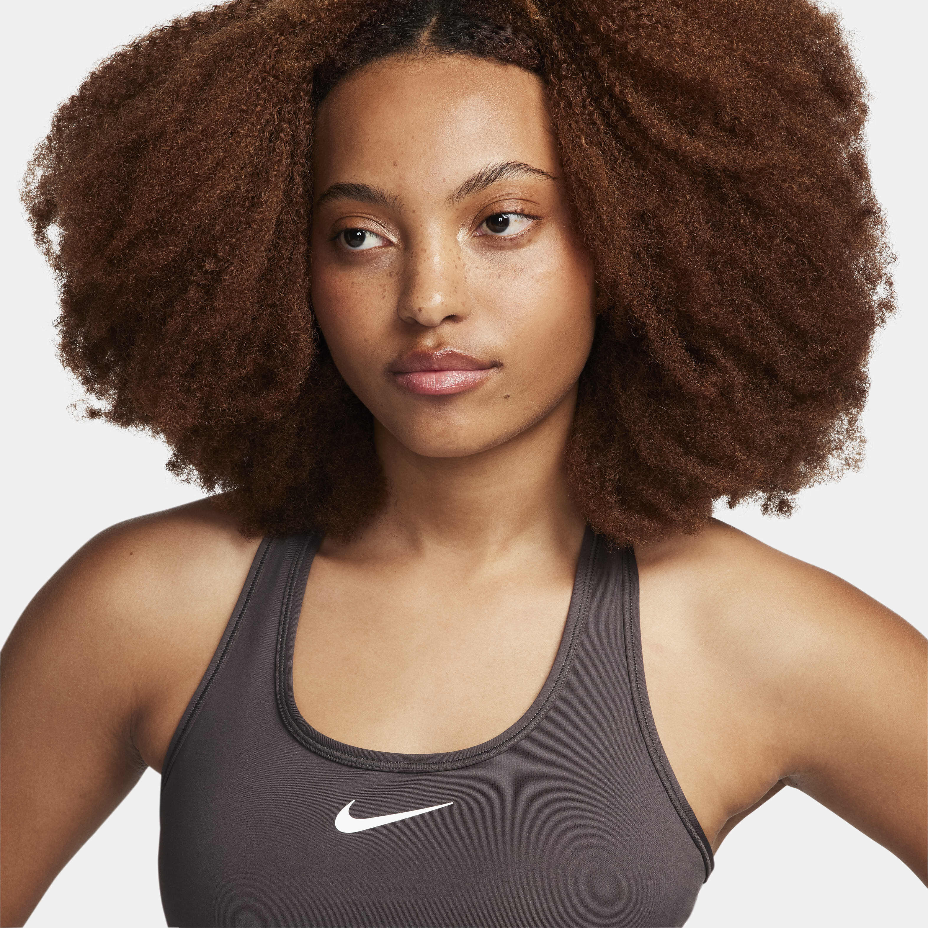 نايكي سووش بدعم متوسط image number 4