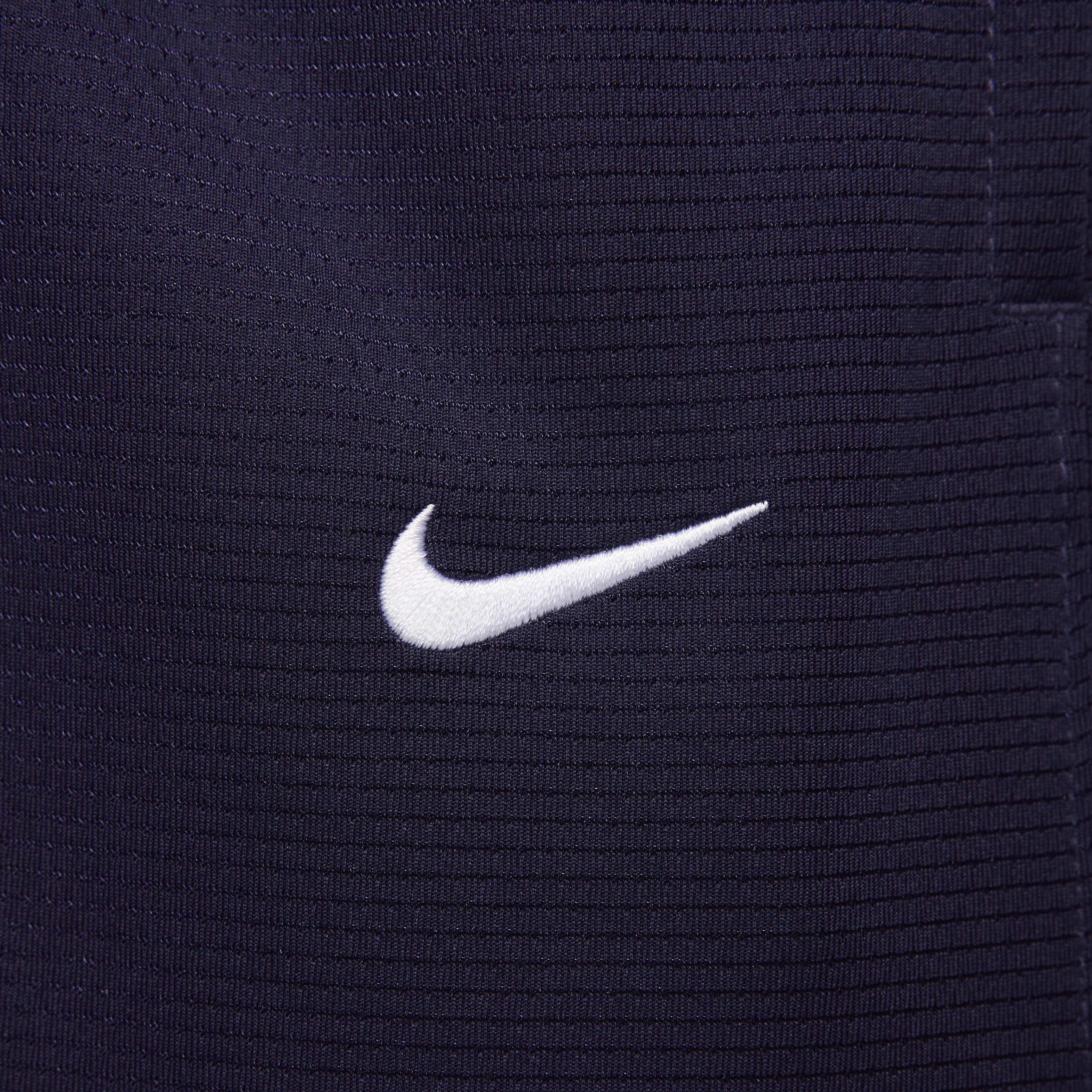 Nike Dri-FIT DNA image number 4