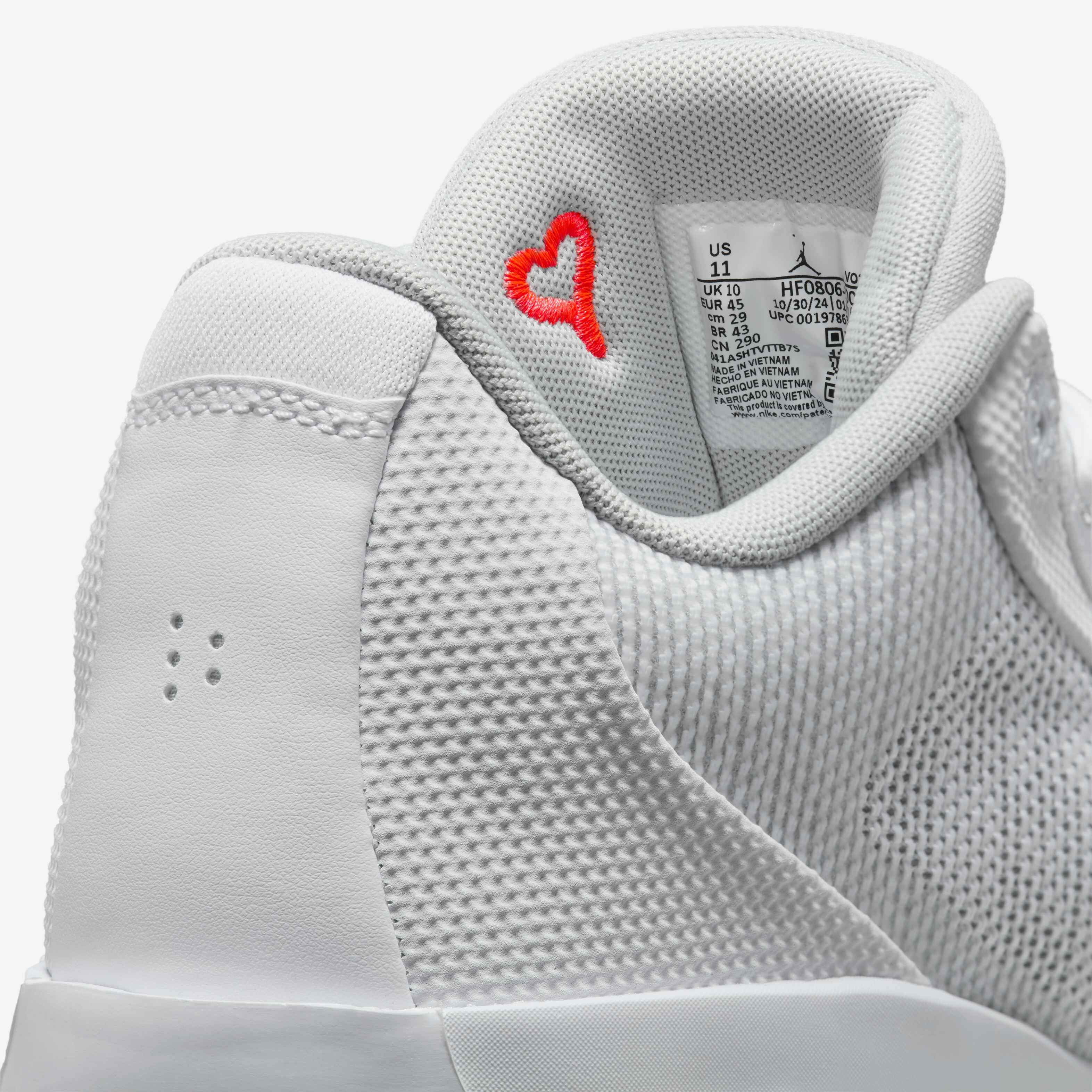 Luka .77 'Back To School&rsquo; image number 8