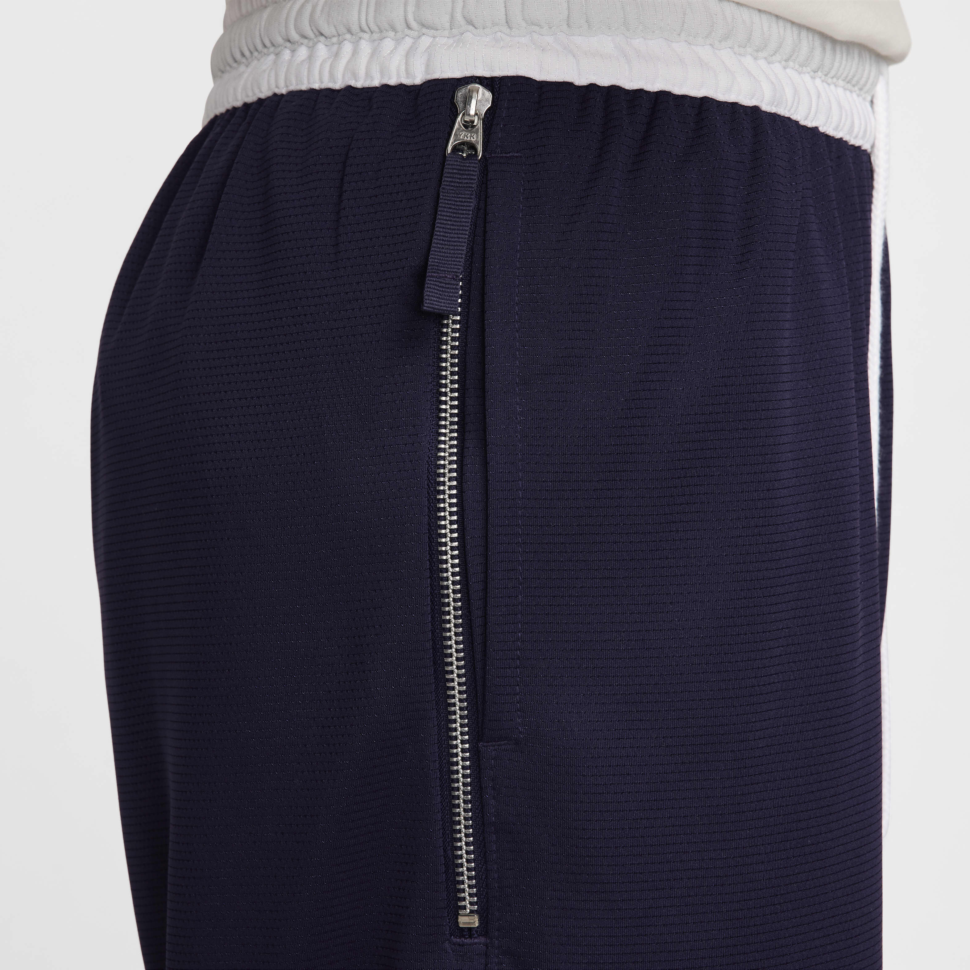 Nike Dri-FIT DNA image number 5