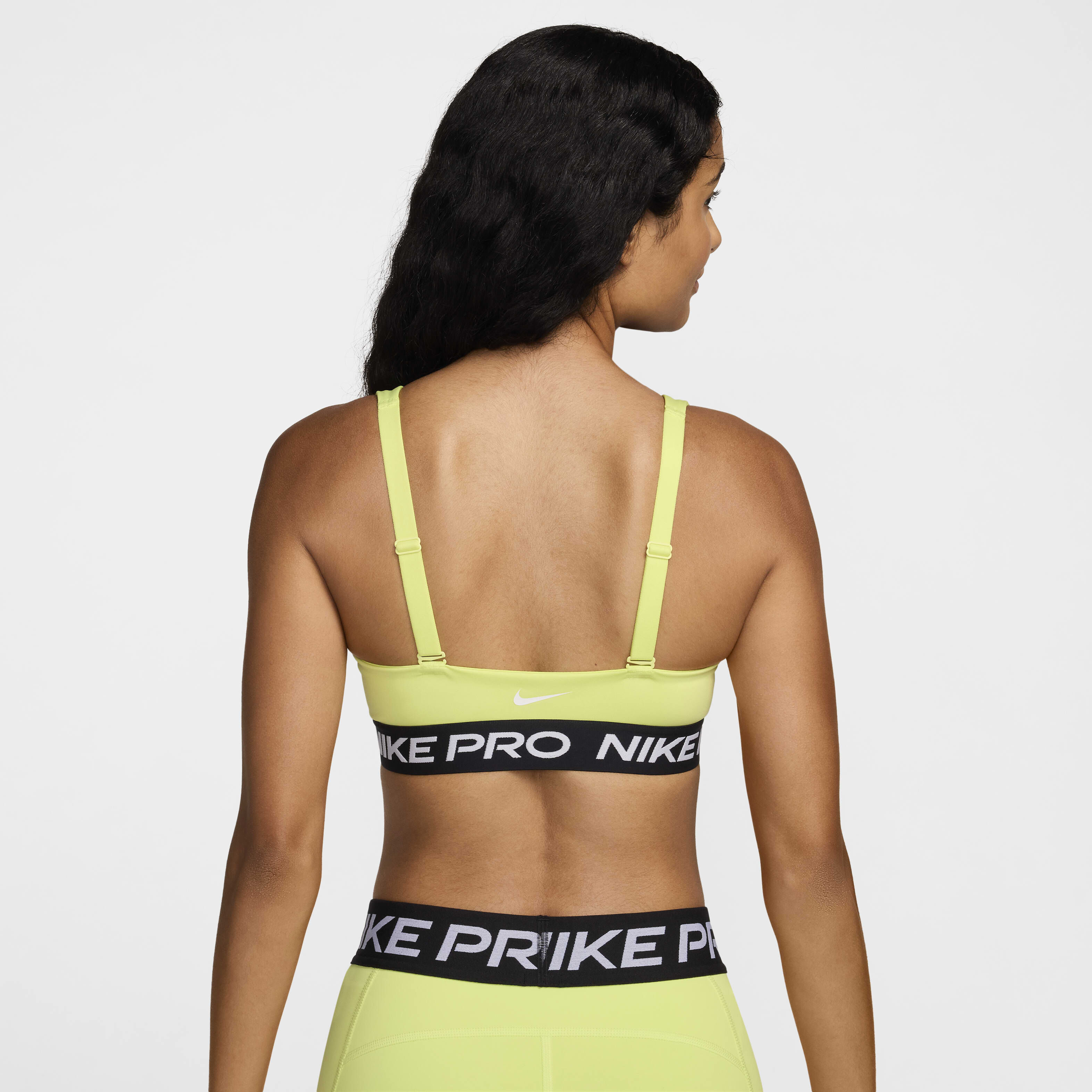 Nike Pro Indy Plunge image number 1