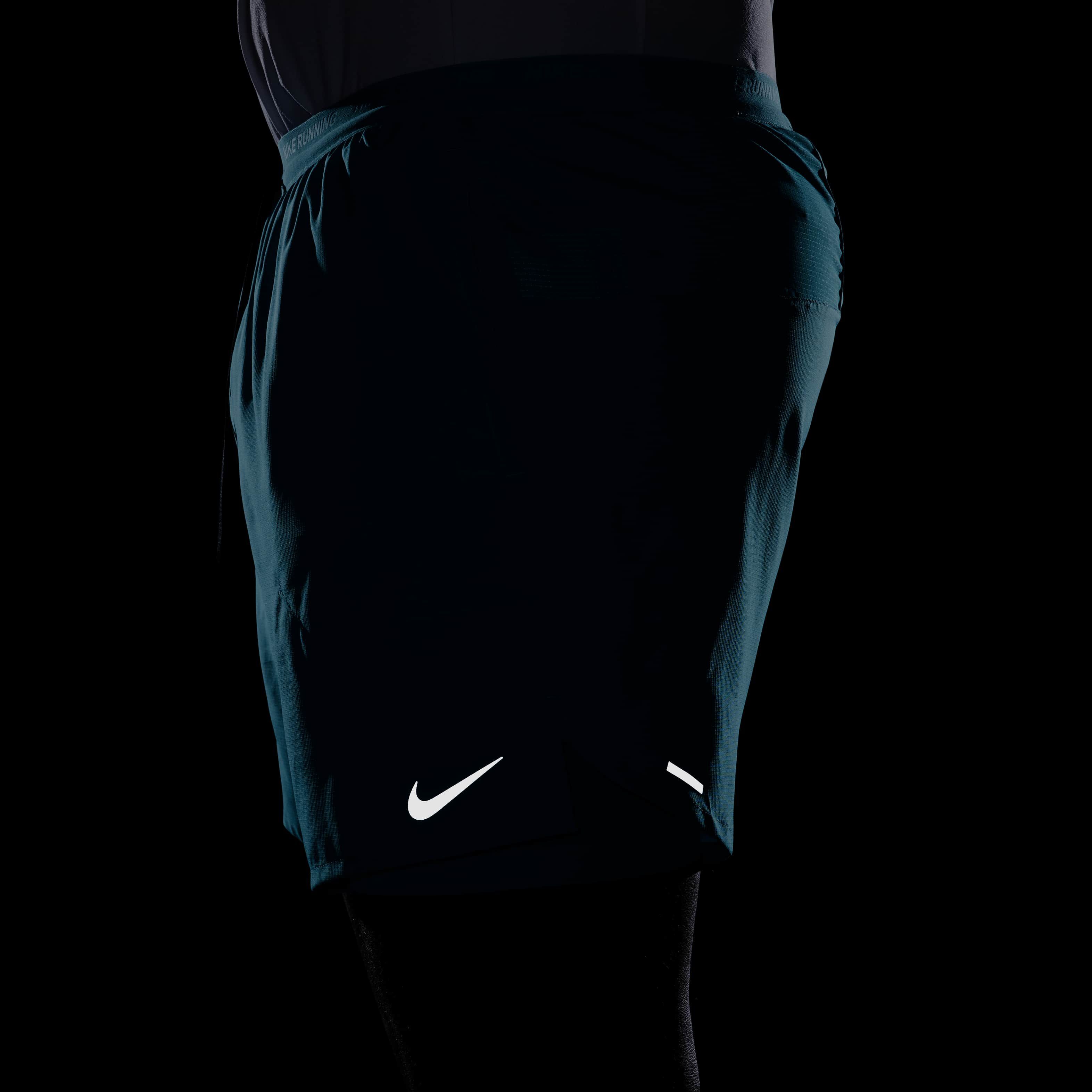 Nike Stride image number 16