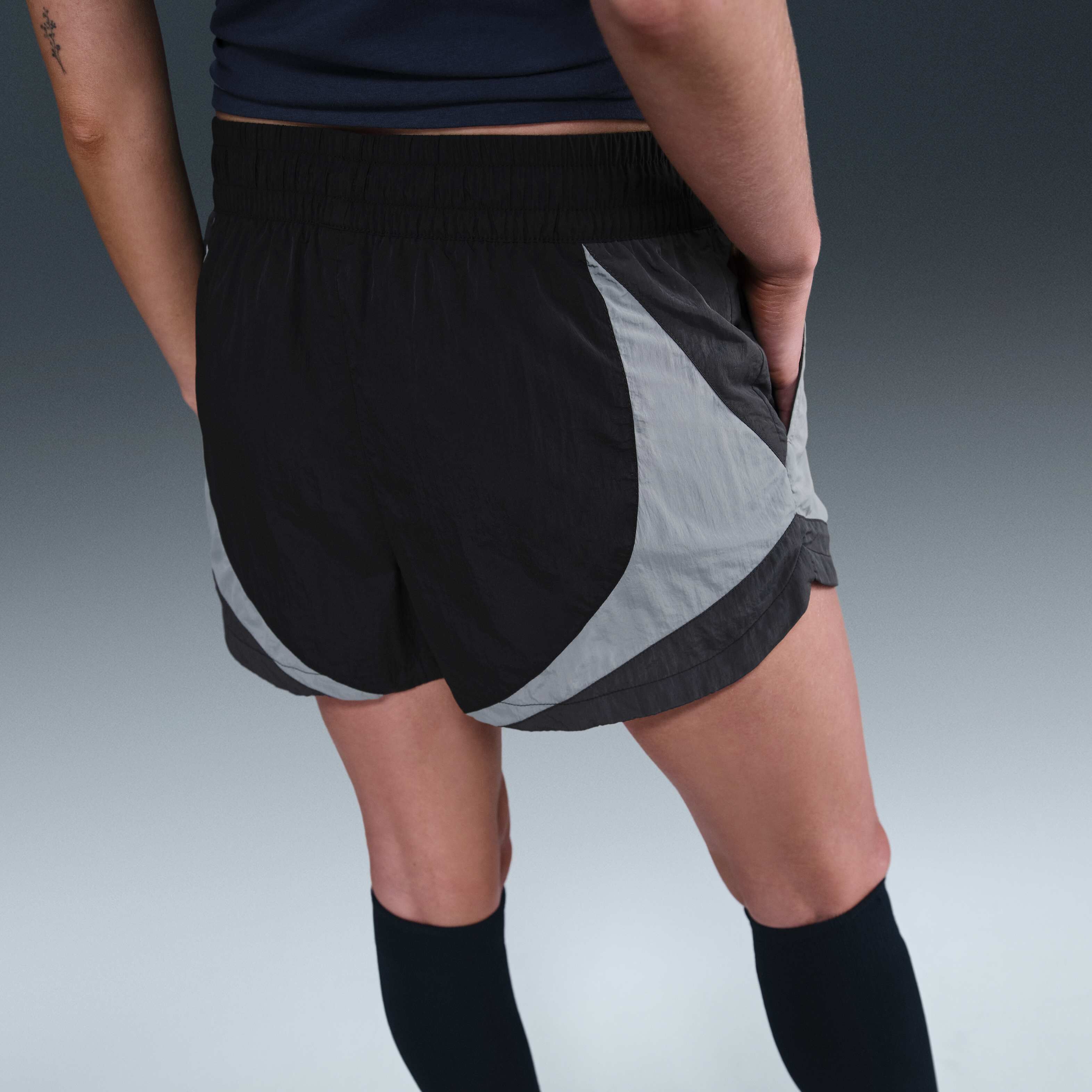 Nike Sportswear image number 2