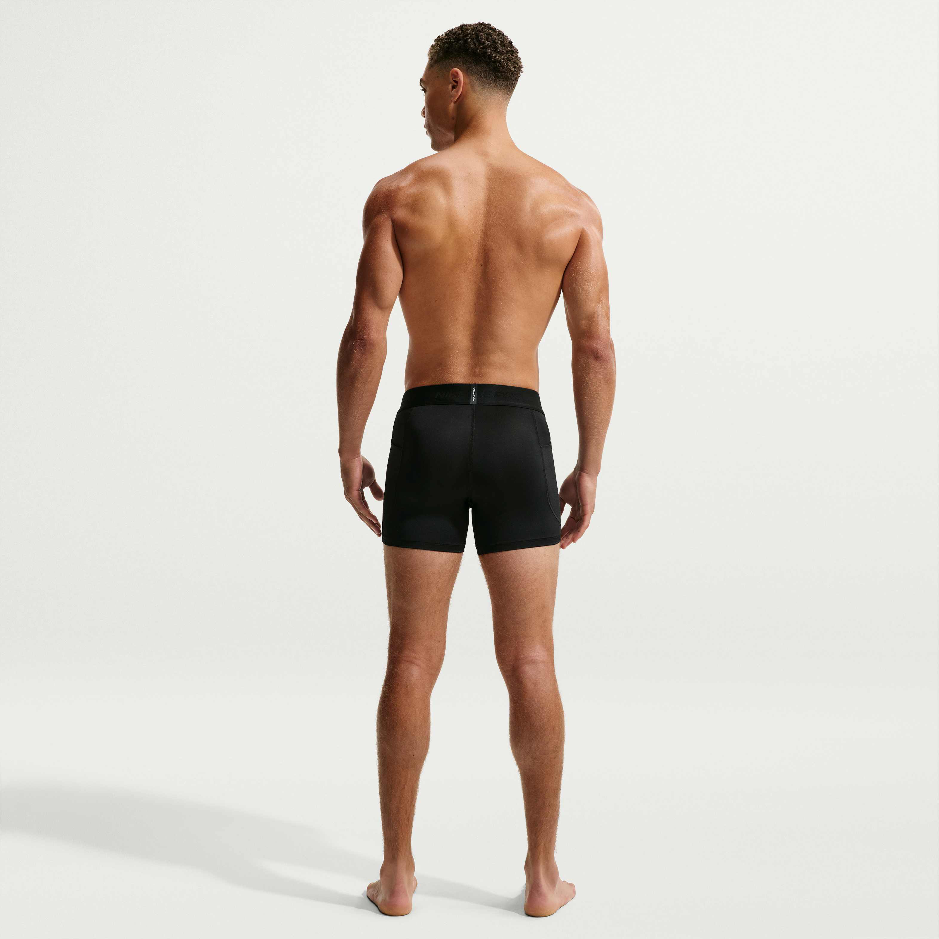 Nike Pro image number 4