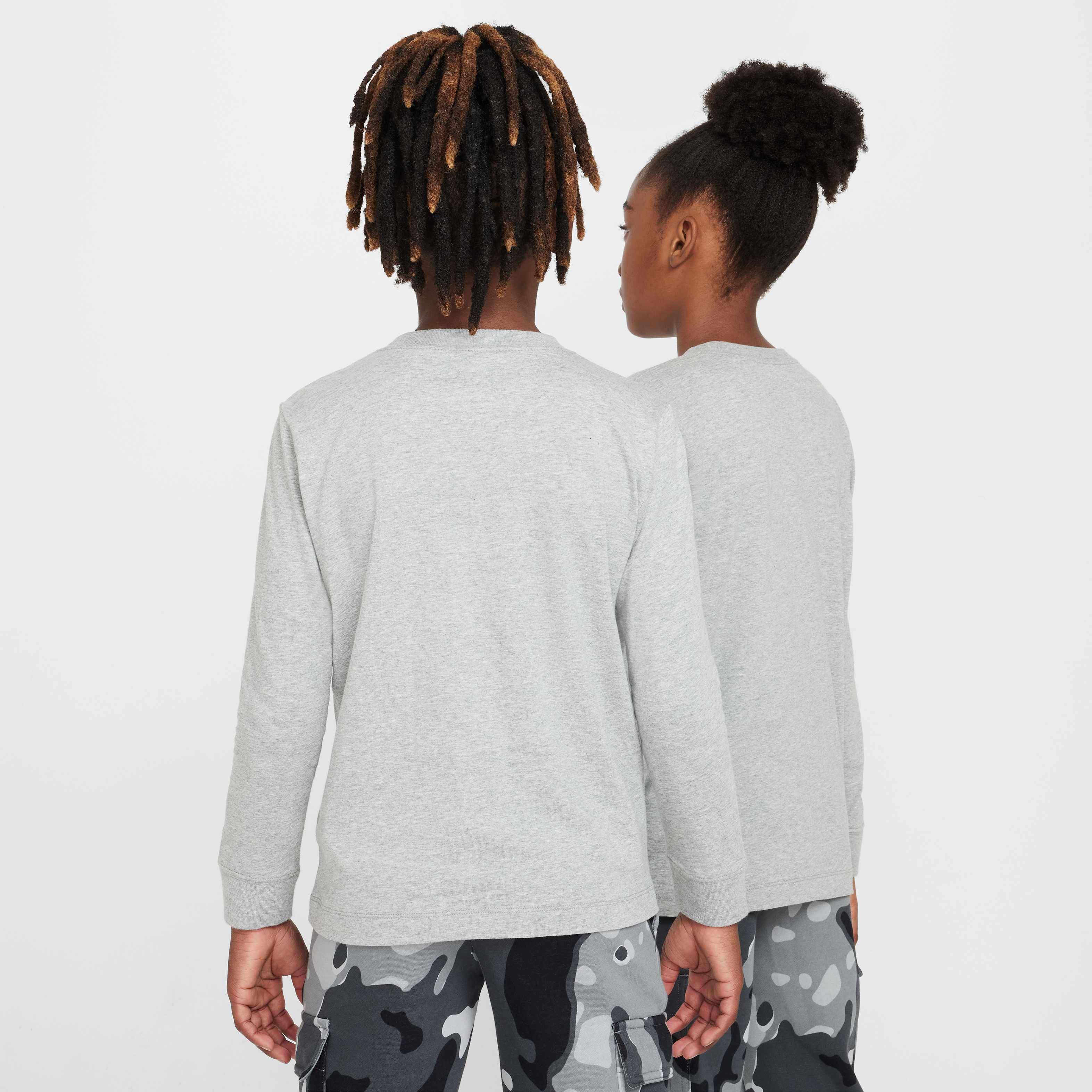 نايكي سبورتسوير image number 1