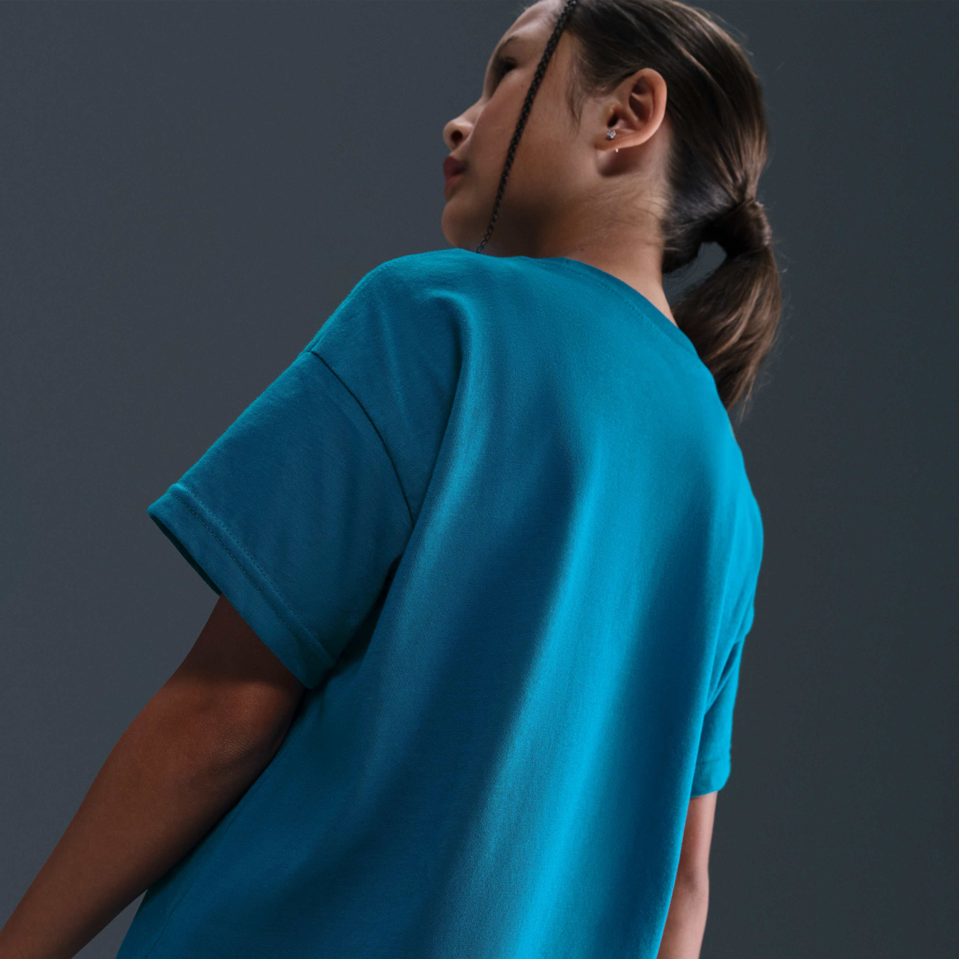 نايكي سبورتسوير ايسنشال image number 1