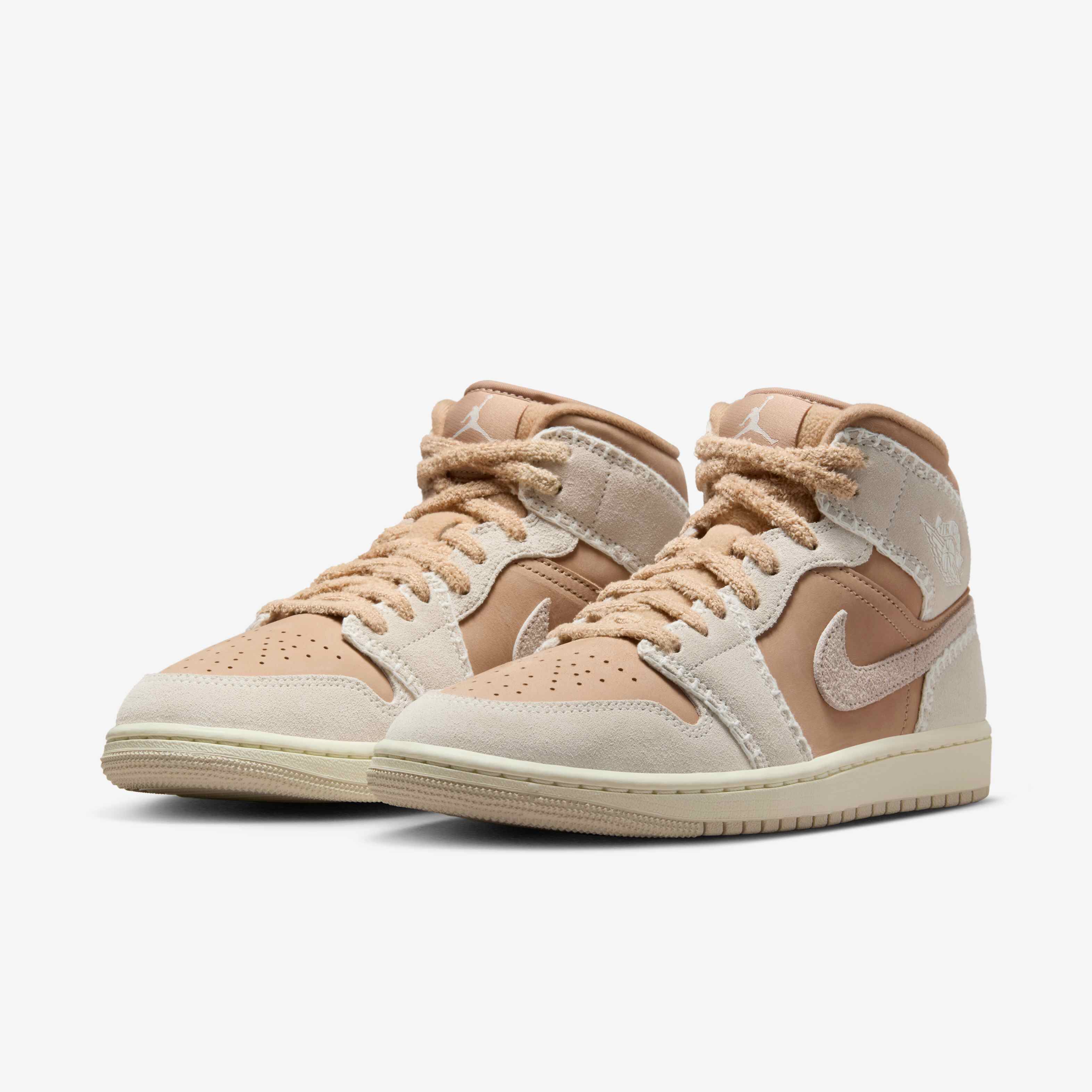 Air Jordan 1 Mid SE image number 4