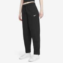 Nike Sportswear Collection Essentials
