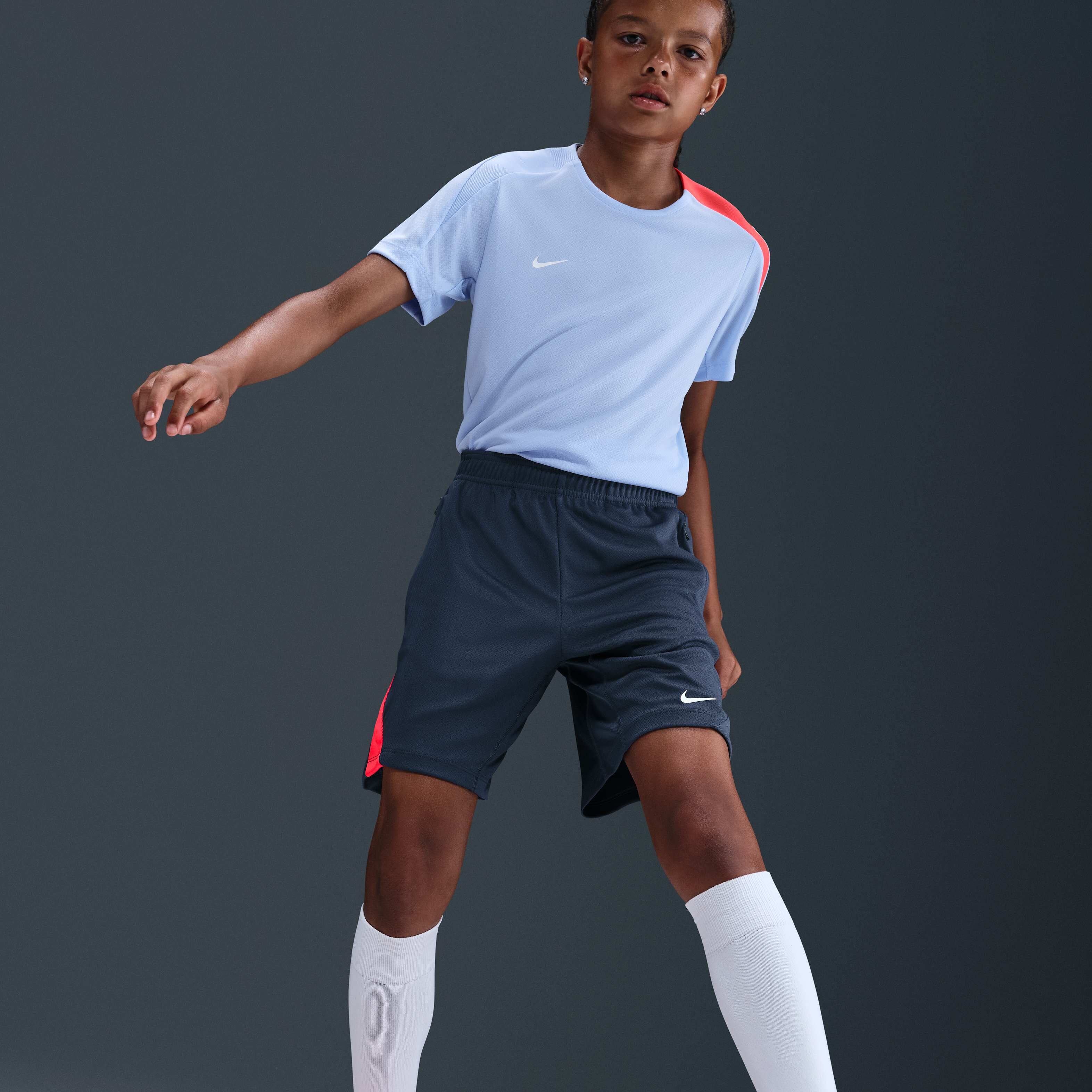 Nike Dri-FIT Strike image number 4