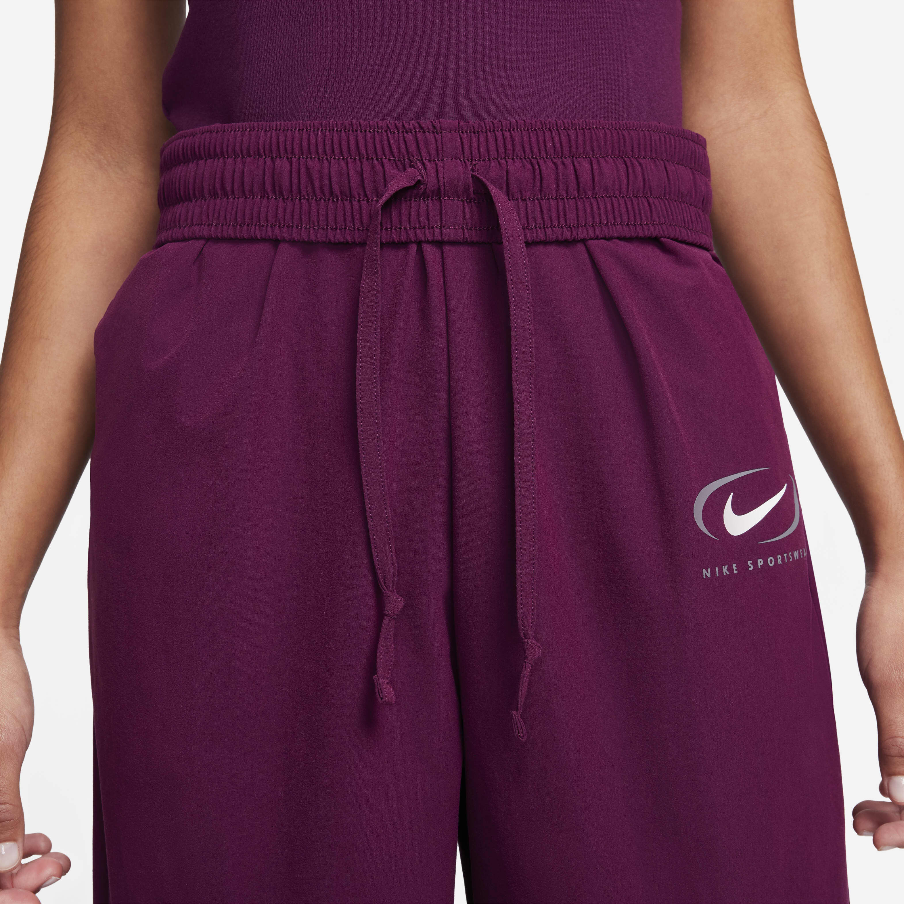 نايكي سبورتسوير تريند image number 3