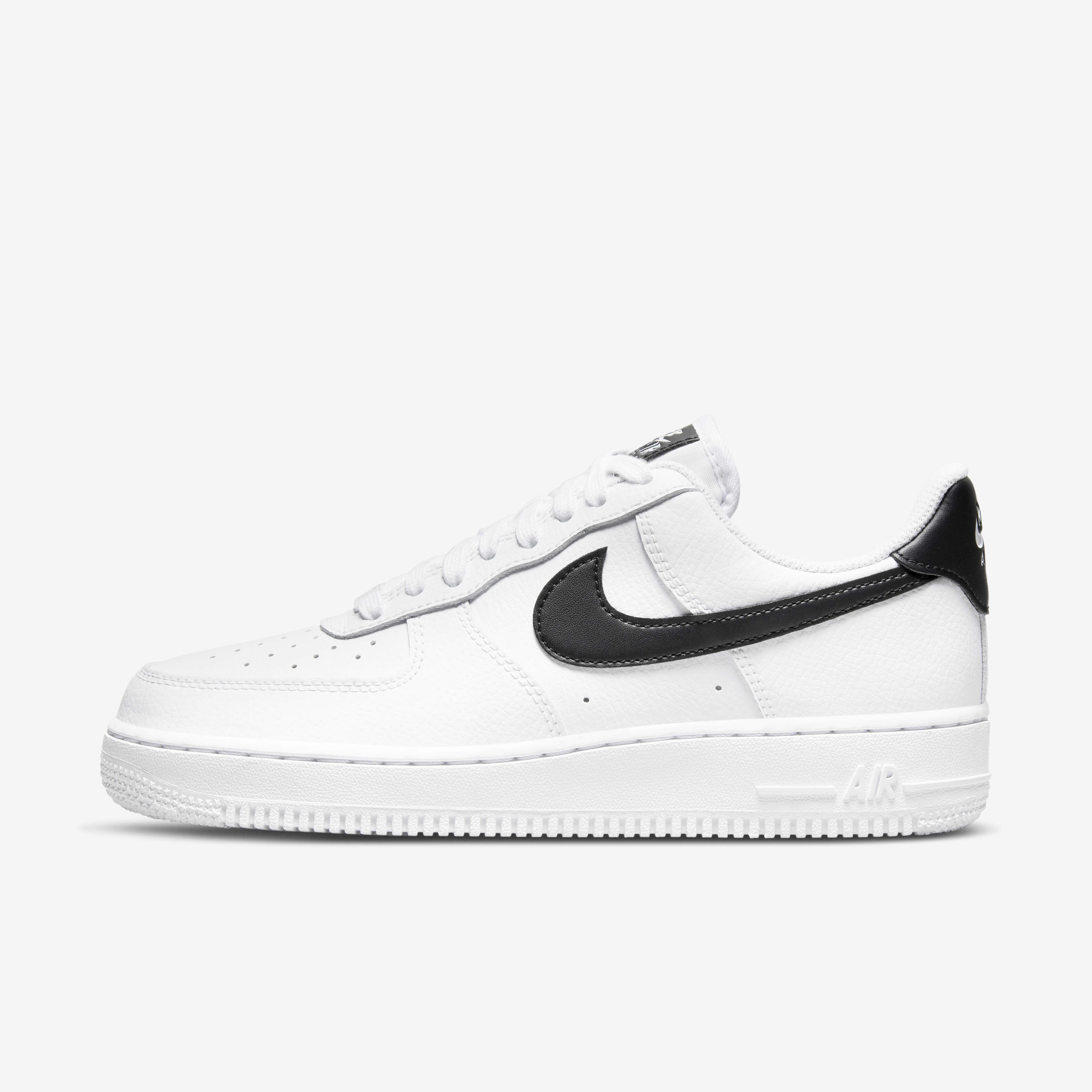 Buy Nike Air Force 1 07 Women s Shoes Nike Qatar Official