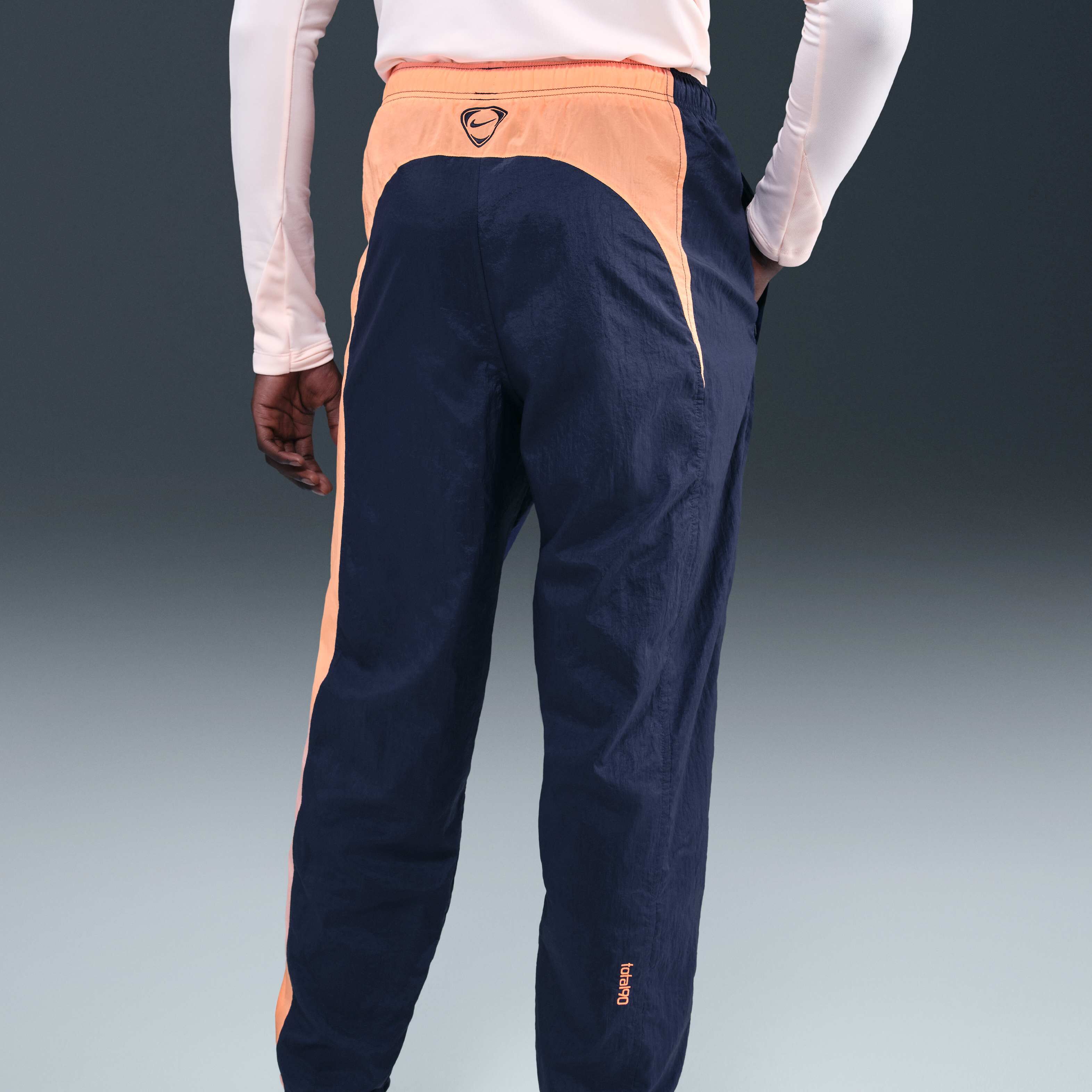 F.C. Barcelona Third image number 2