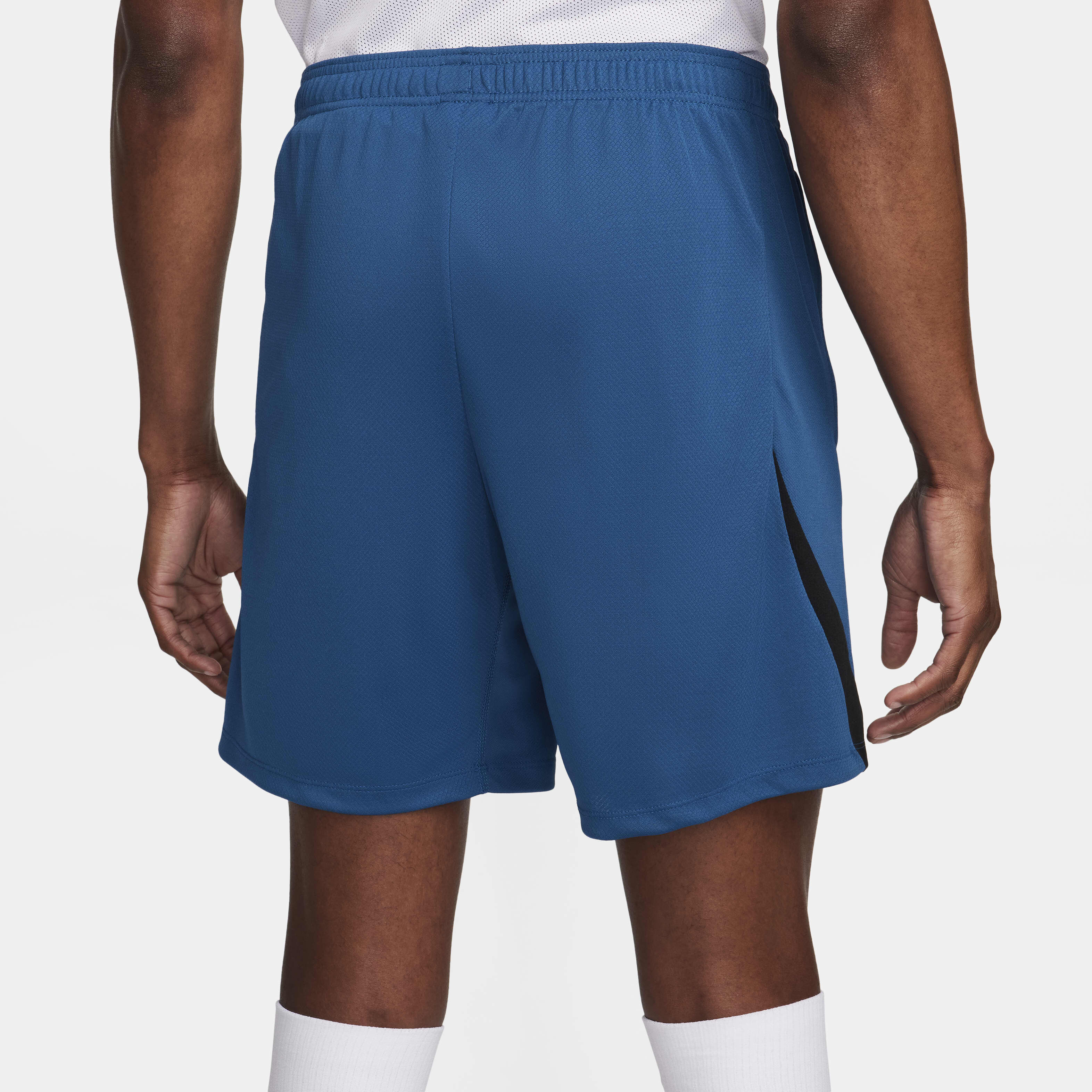 Nike Strike image number 2