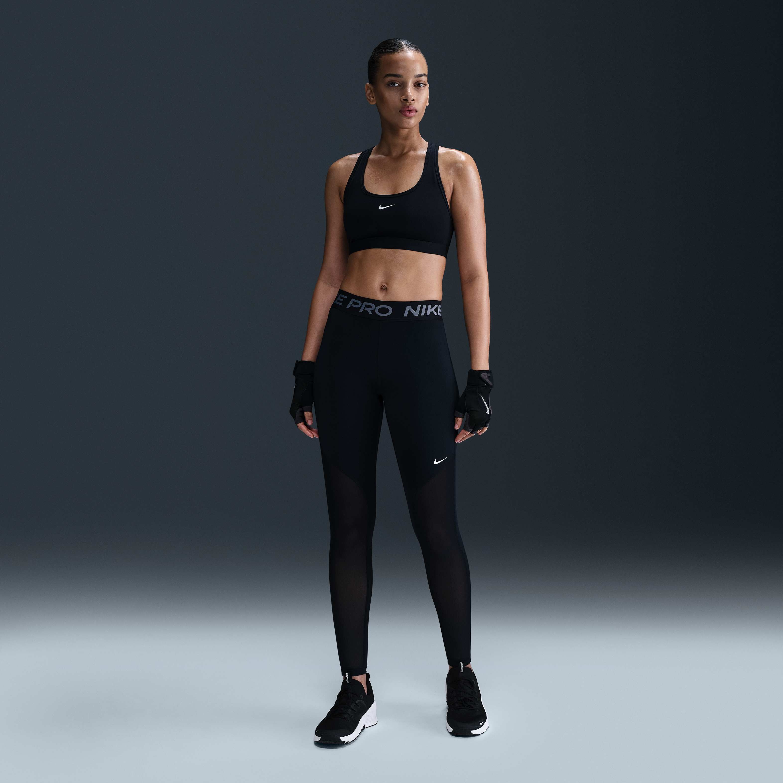 Nike Pro image number 0