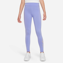 نايكي سبورتيوير ايكون كلاش اسينشال