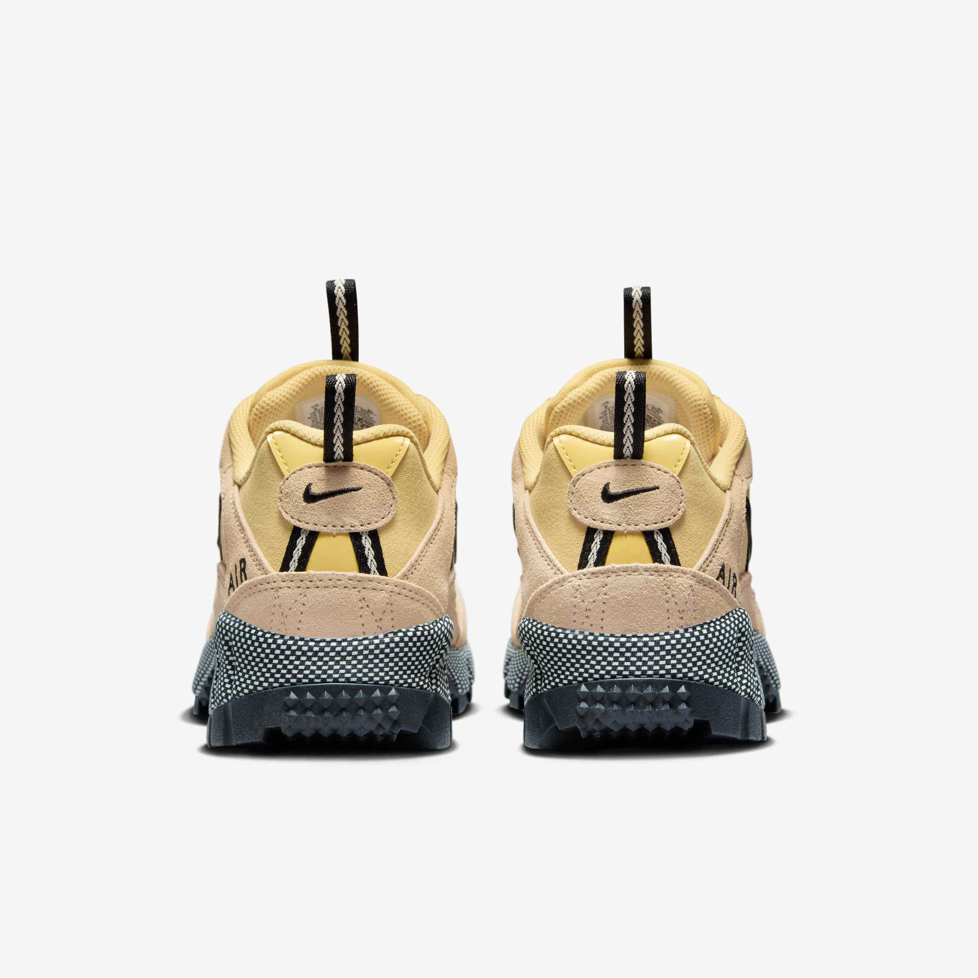 Nike Air Humara image number 5