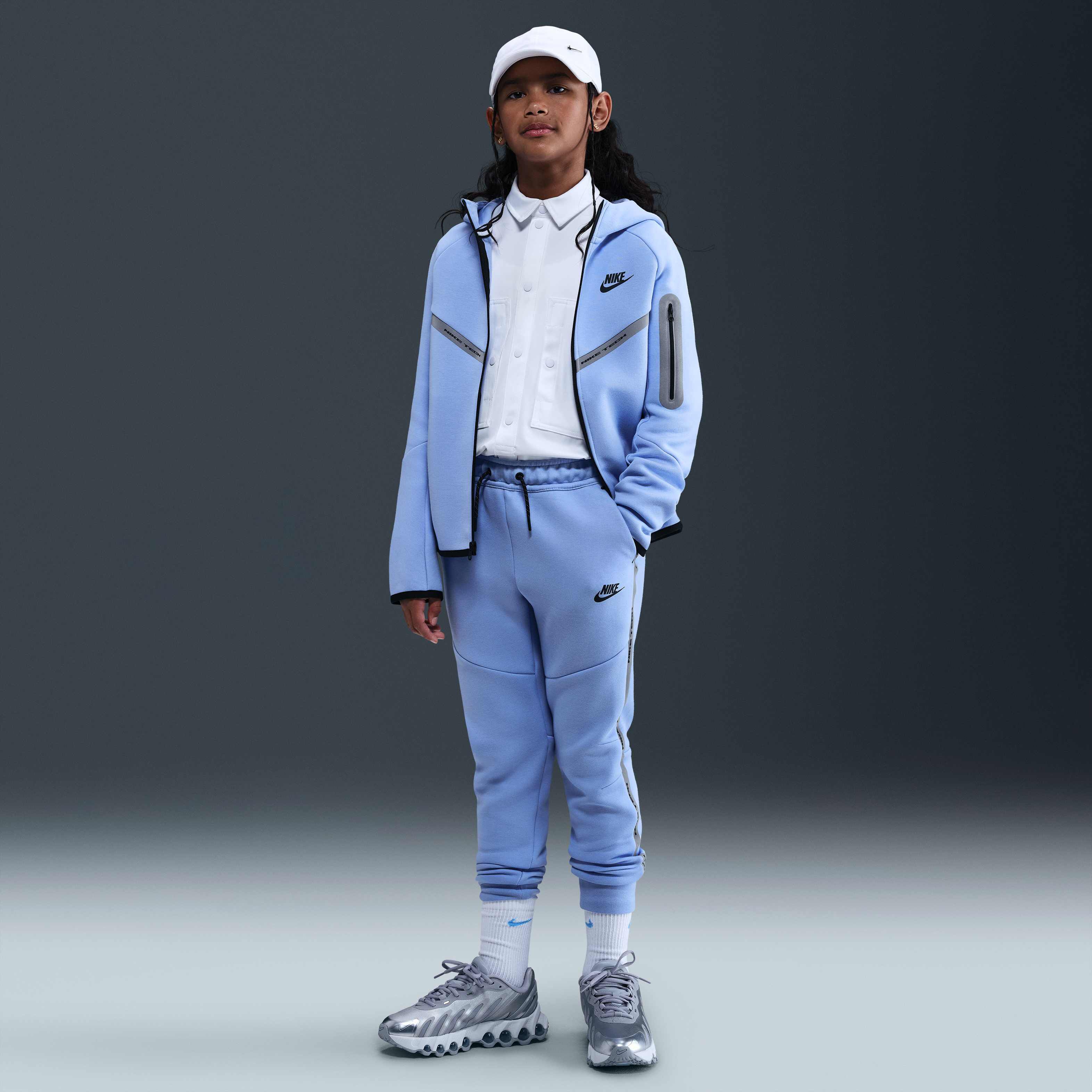 نايكي تك image number 5