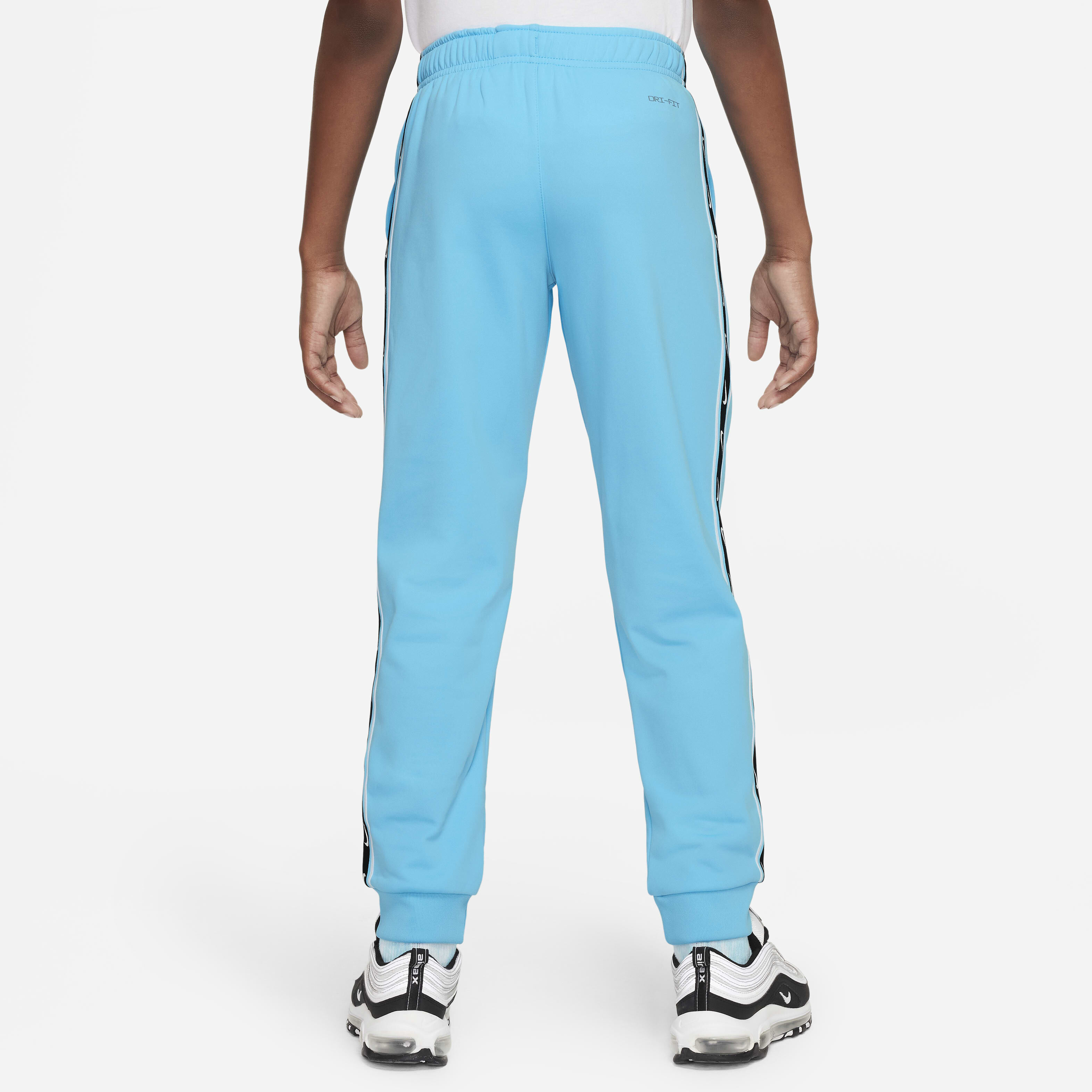 Nike Sportswear Repeat image number 1