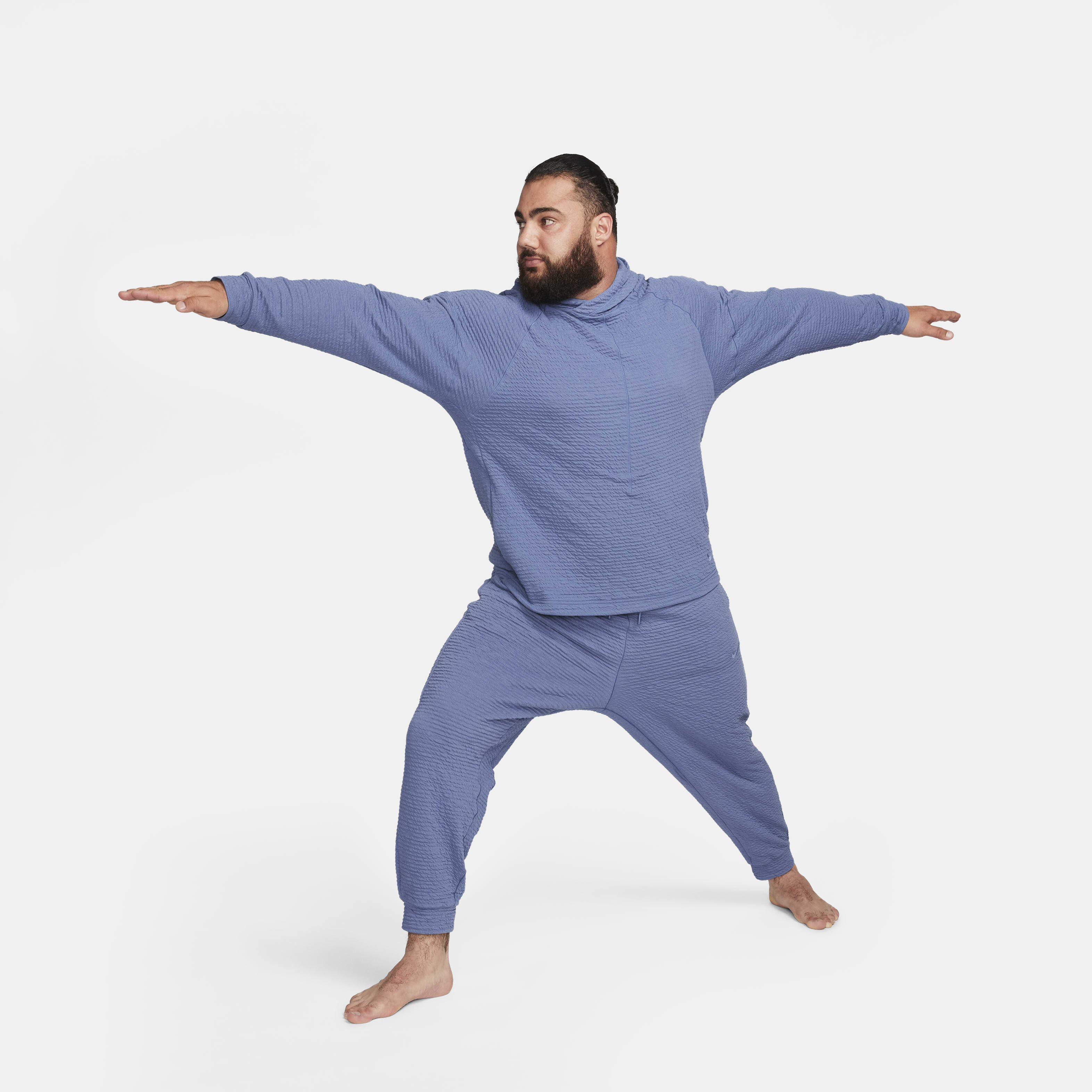 نايكي يوغا تيكستشر image number 9