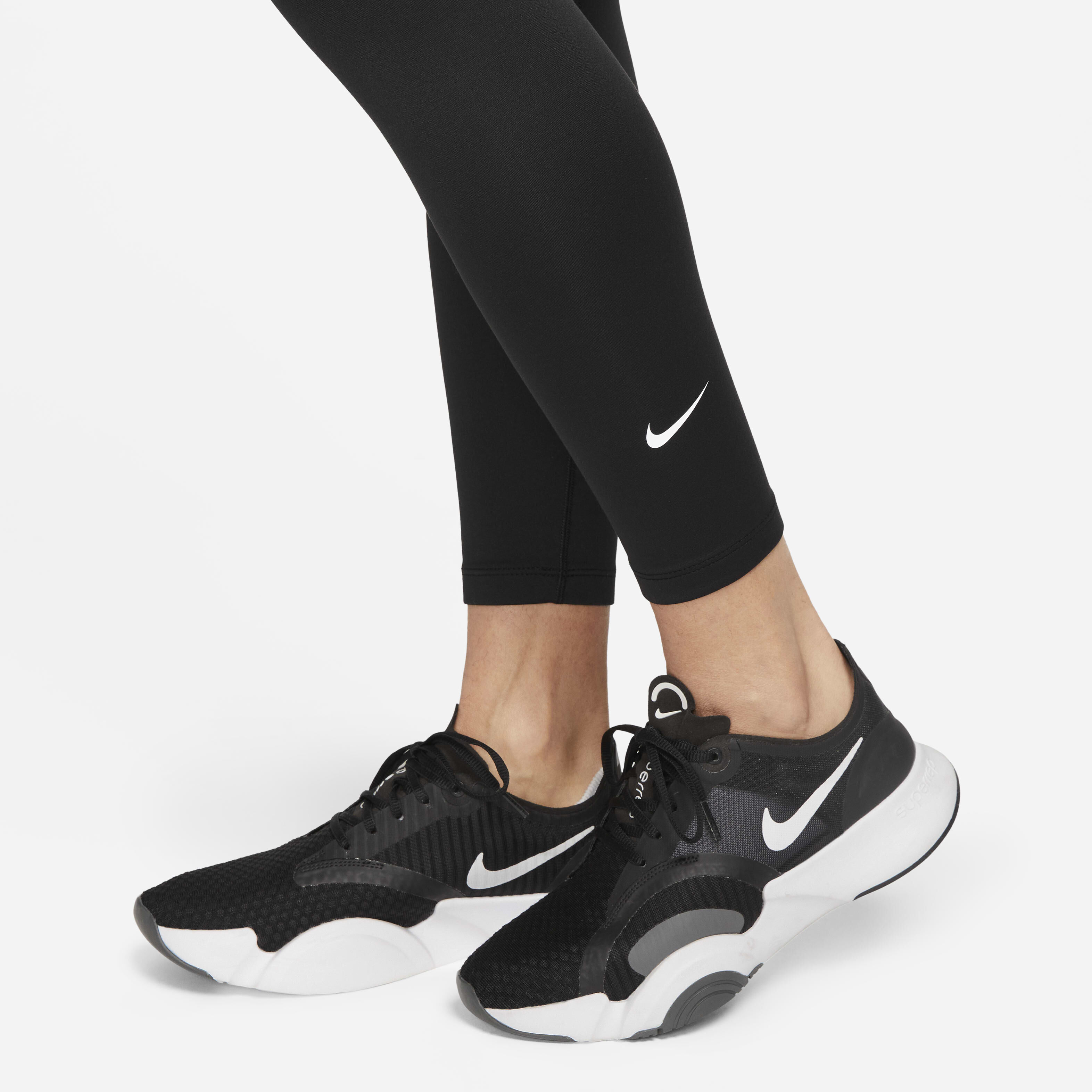 Nike Therma-FIT One image number 4