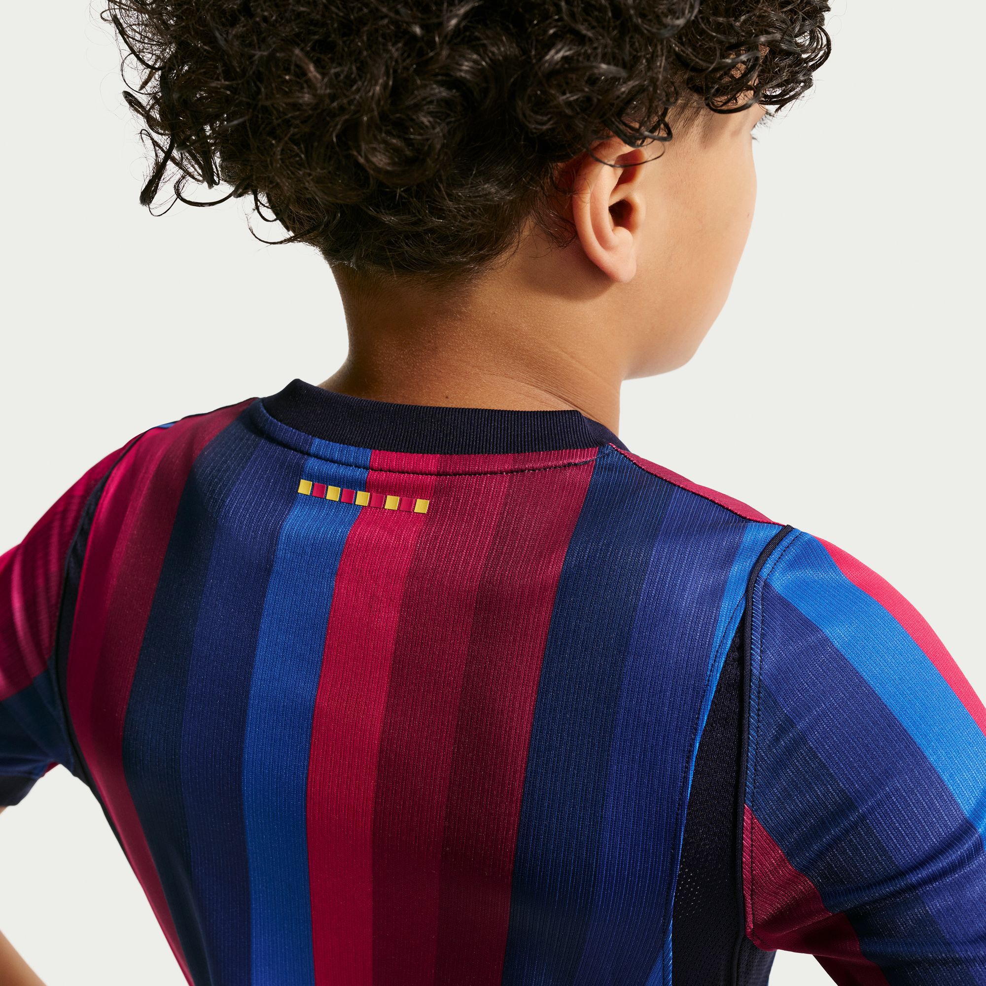 برشلونة 27/2026 الأساسي ستاديوم image number 9