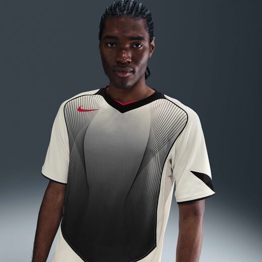 نايكي توتال 90