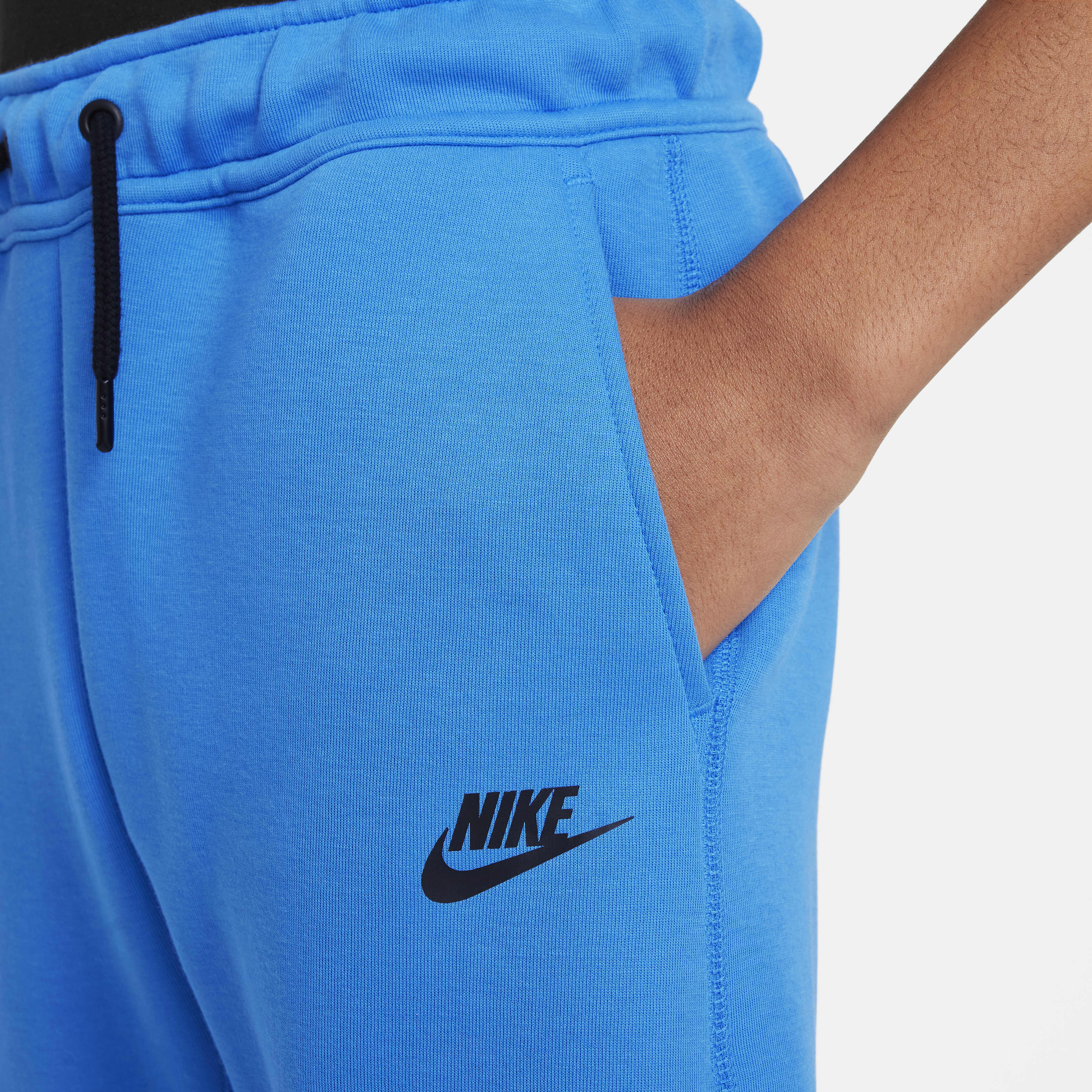 Nike Sportswear Tech Fleece image number 3