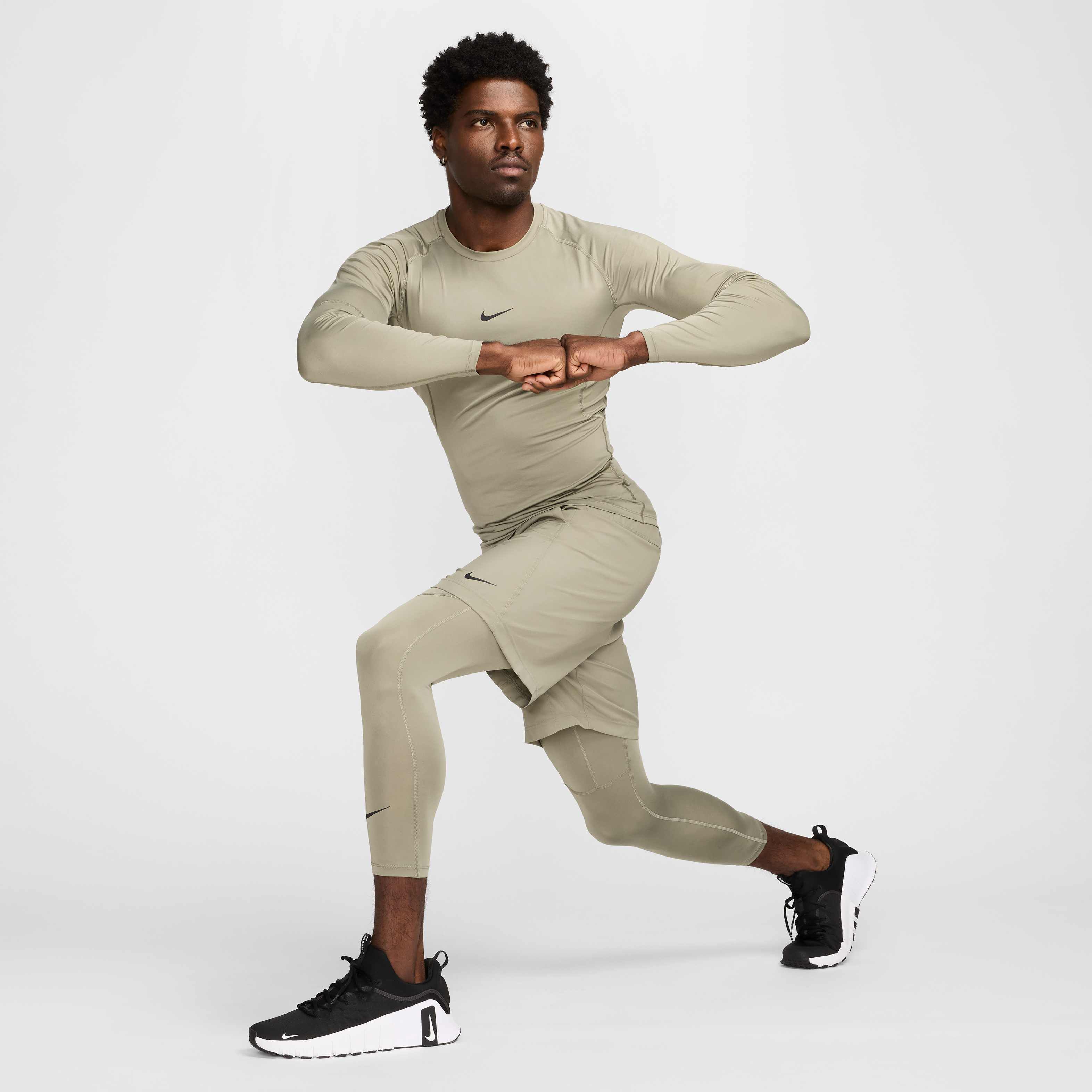 Nike Pro image number 5